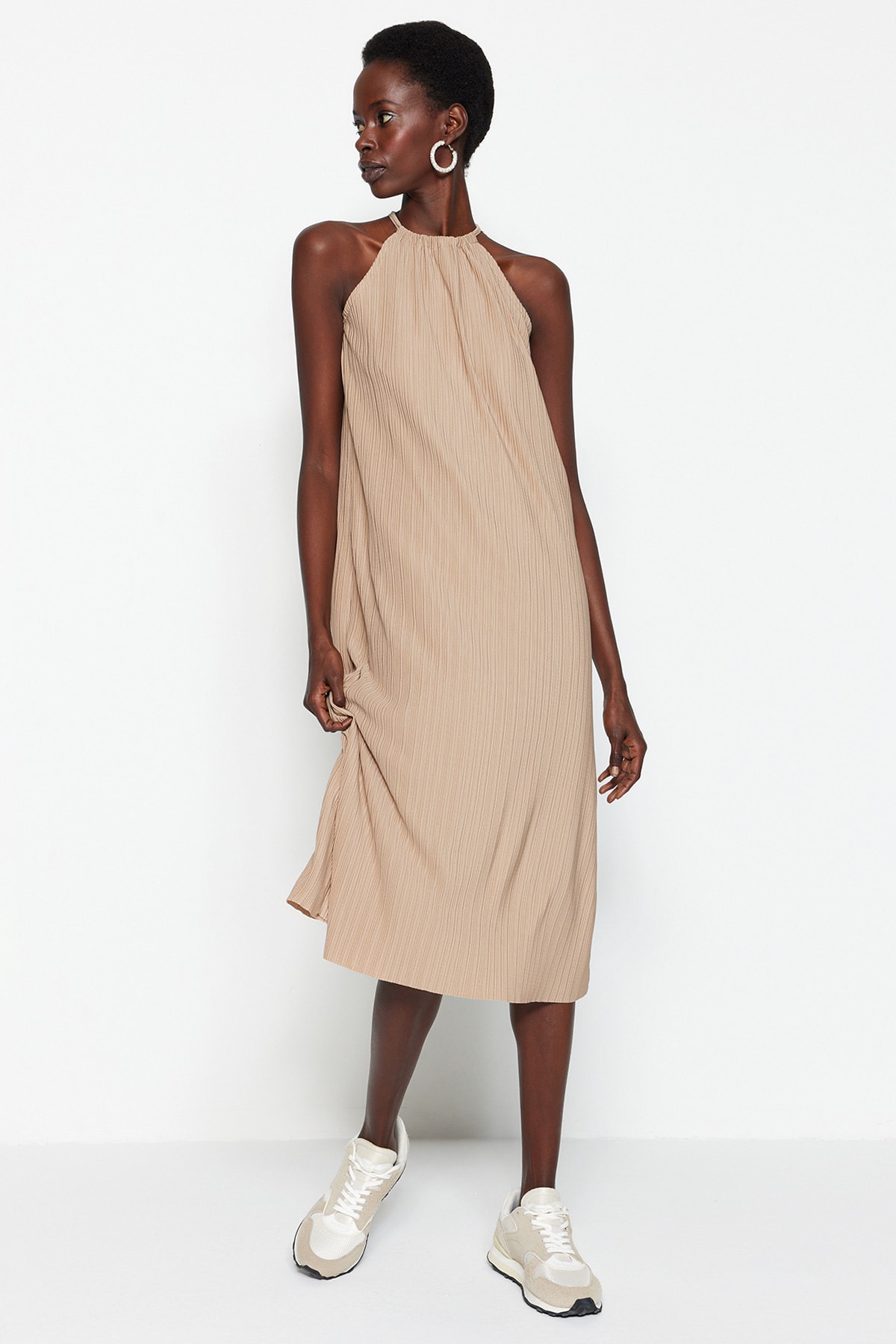 Trendyol Mink Shift/Plain Zero Sleeve Midi Pleated Knitted Dress