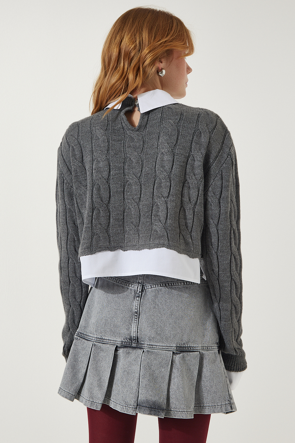 Happiness İstanbul Women's Light Gray Shirt Detailed Seasonal Crop Knitwear Sweater