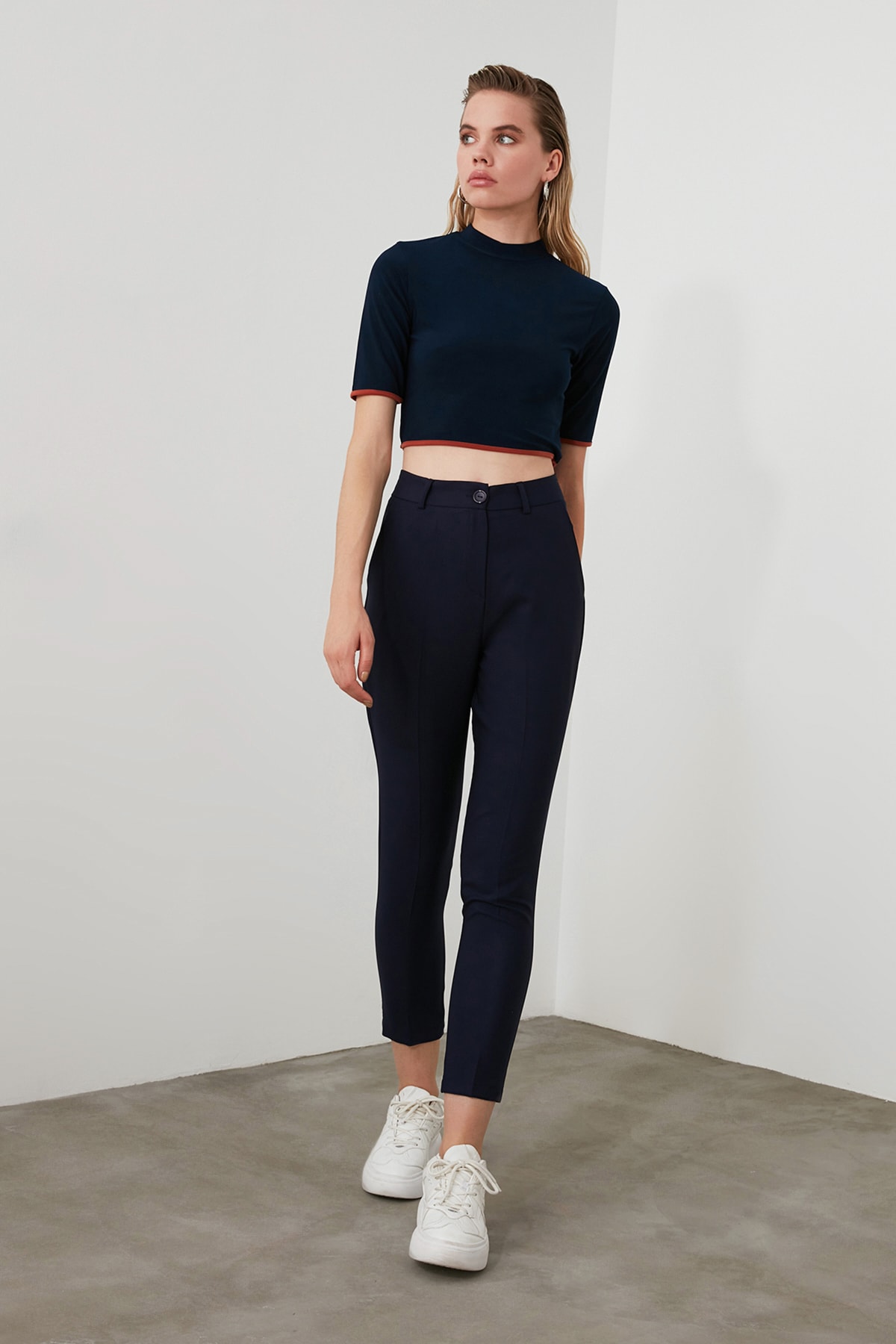 Дамски панталони Trendyol Basic