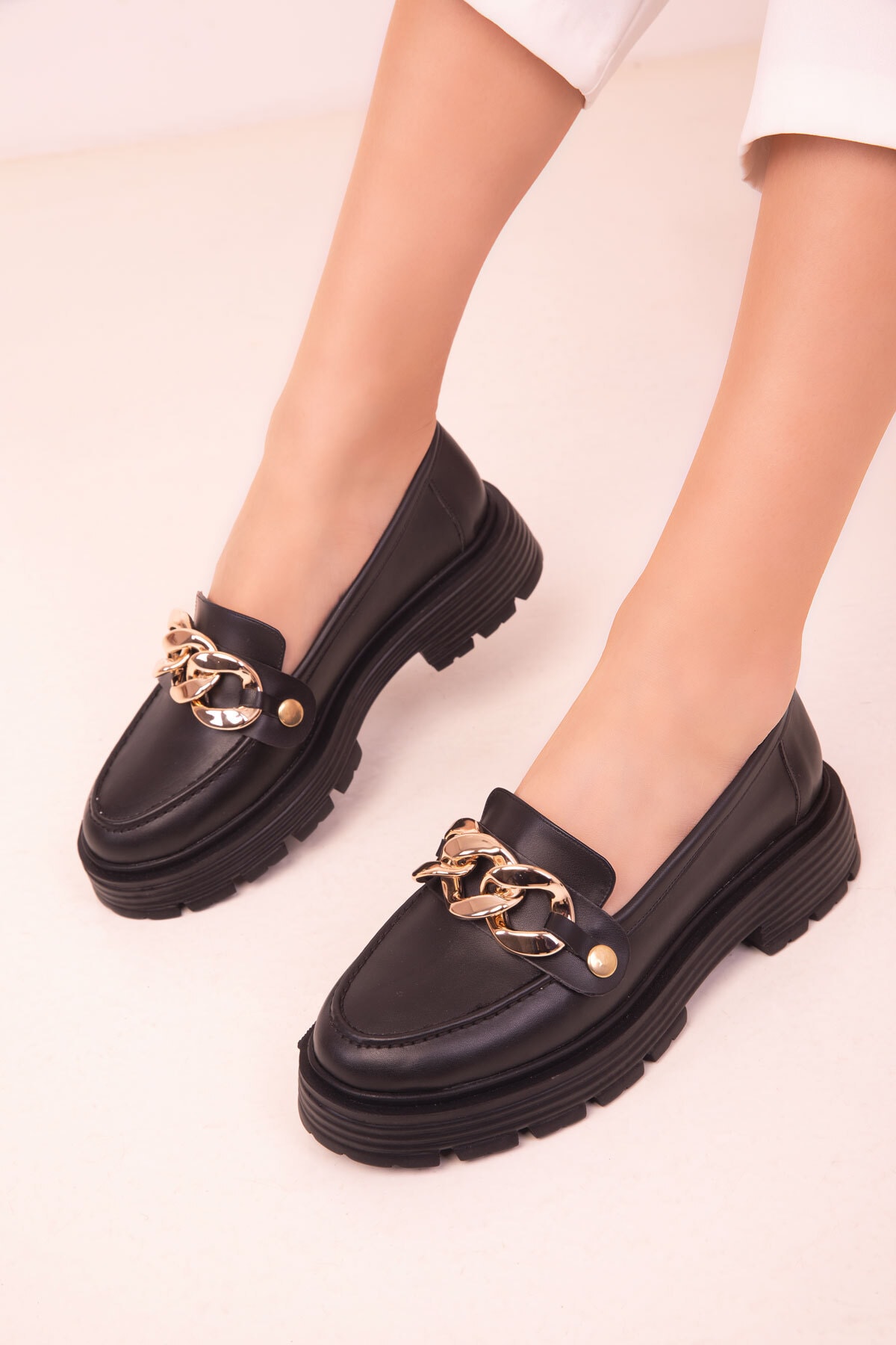 Soho Black Women&#039;s Casual Shoes 18049