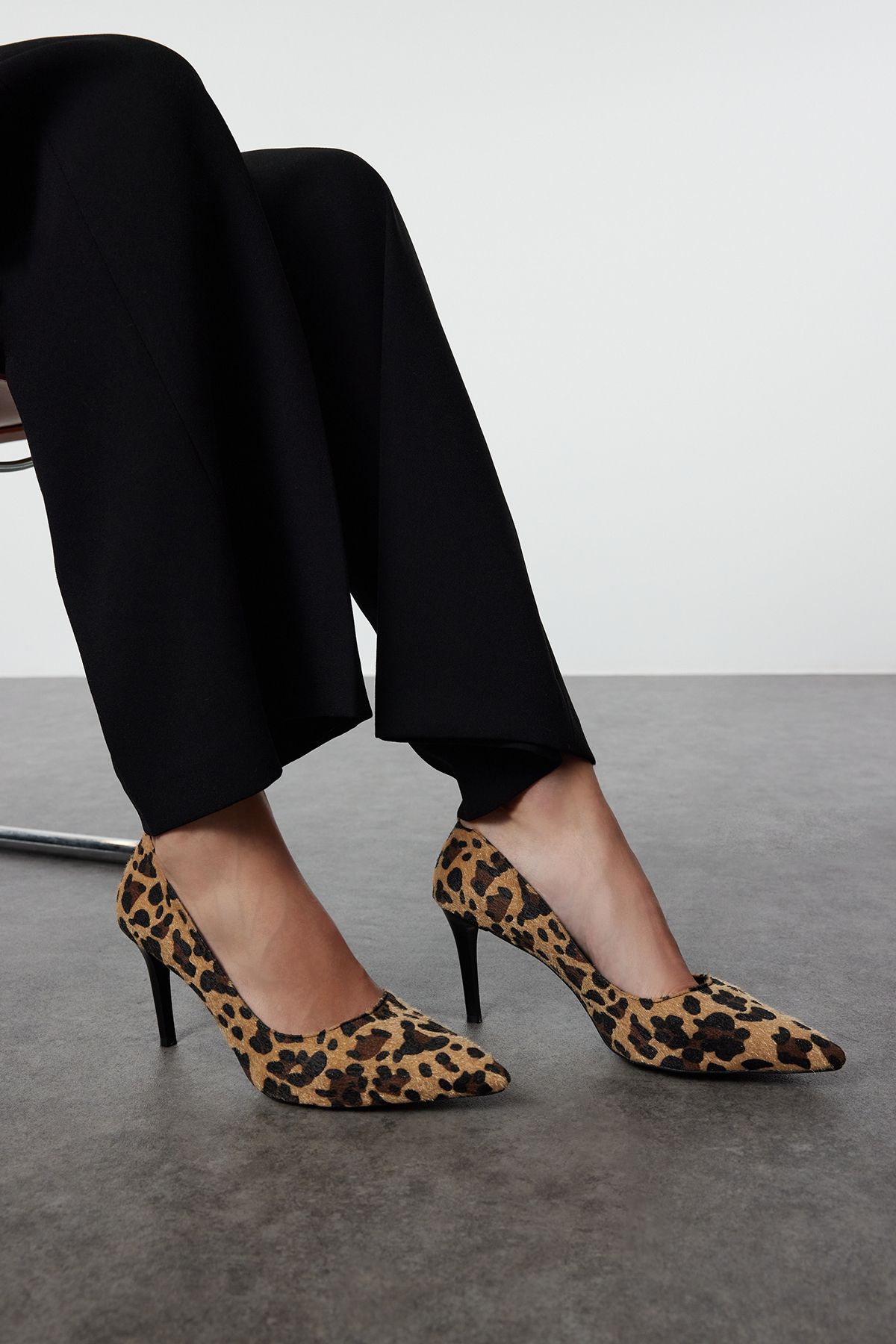Trendyol Multicolored Leopard Patterned Women's Brown Classic Thin Heel Shoes