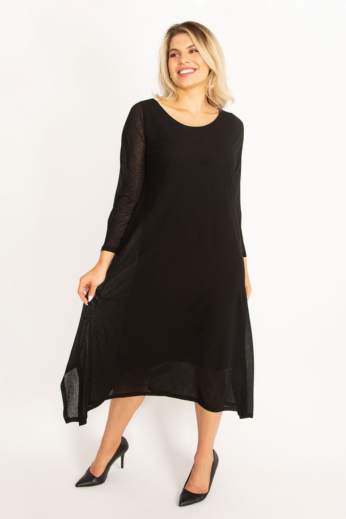 Levně Şans Women's Plus Size Black Crepe Dress With Lining