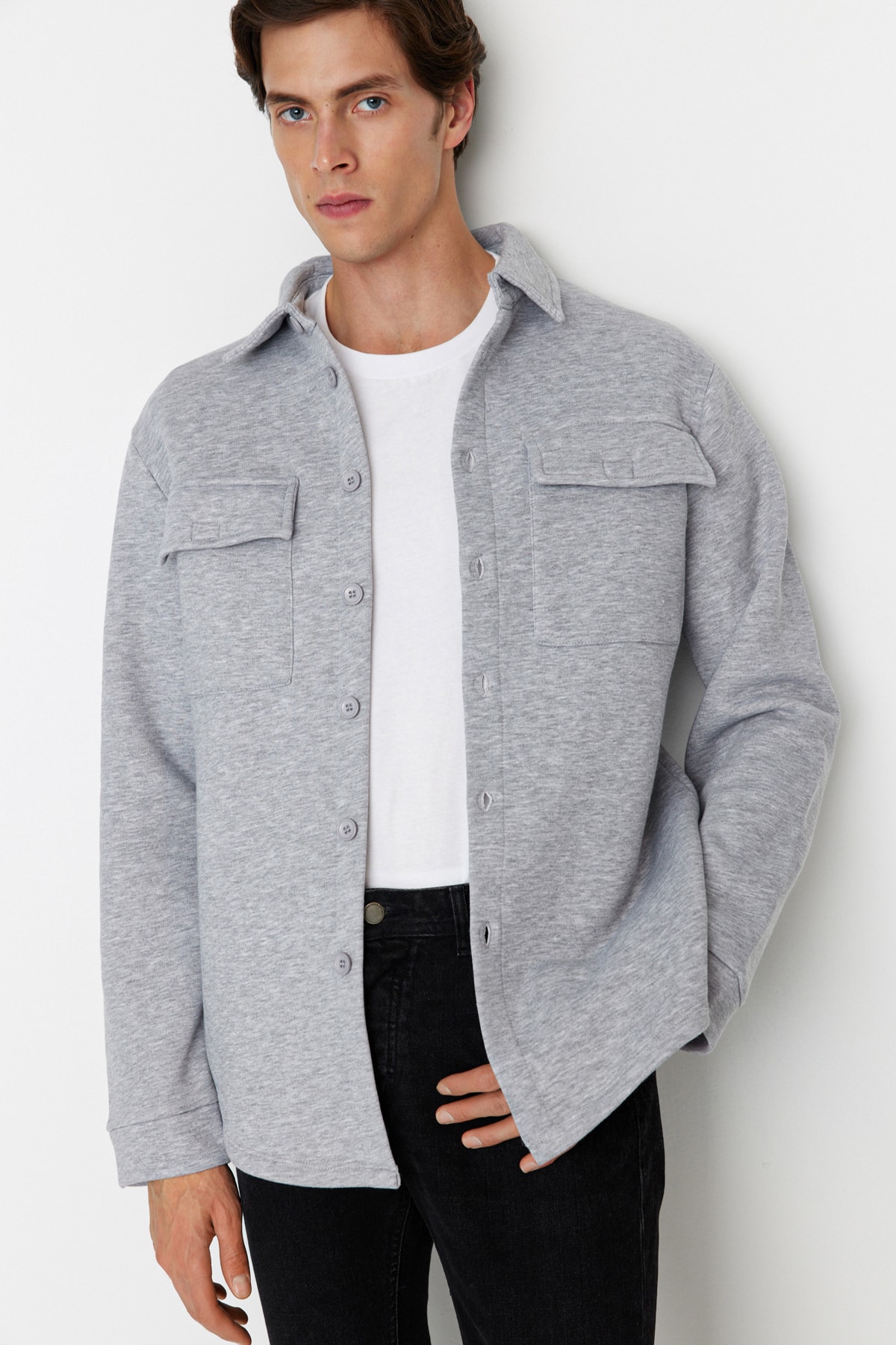 Levně Trendyol Gray Men's Regular/Normal Cut Shirt Collar Flap Pocket Fleece Inside Shirt