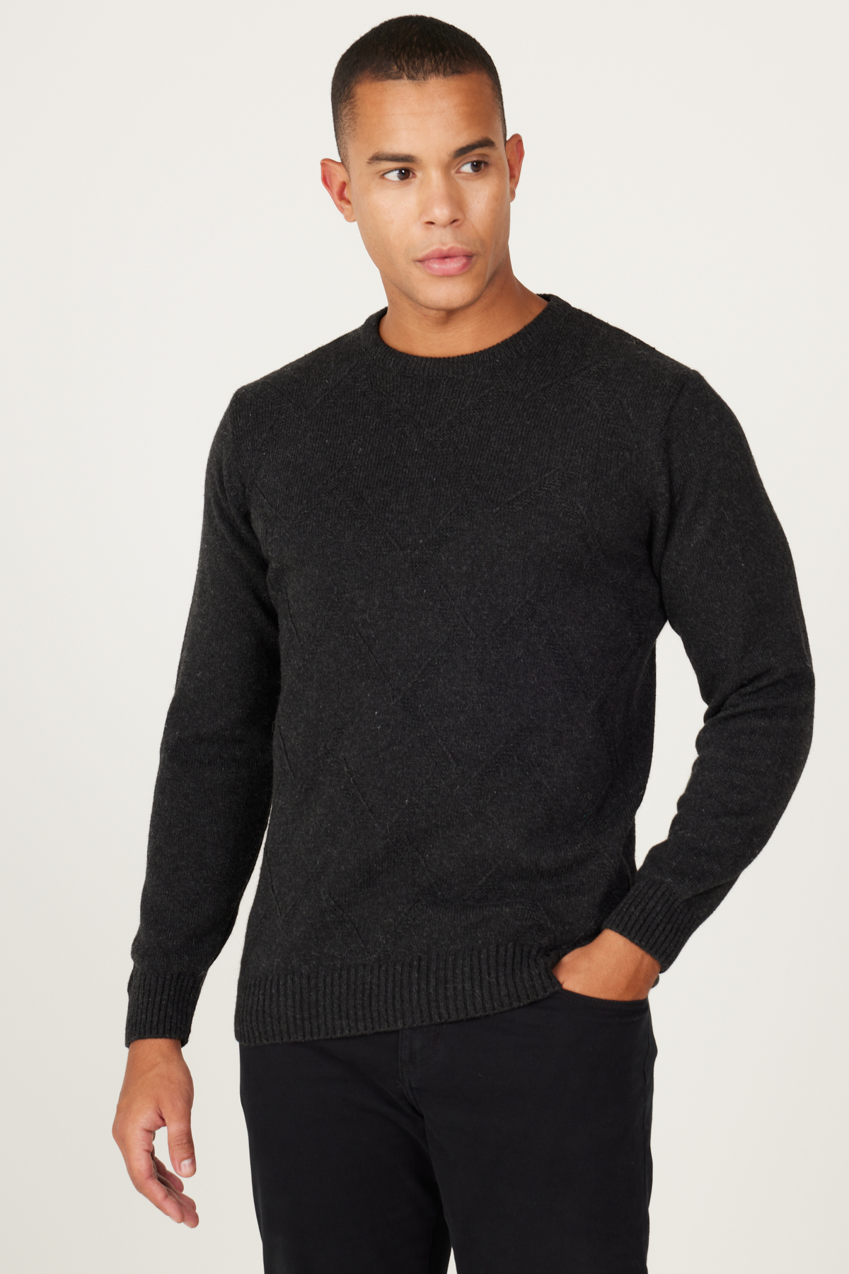 AC&Co / Altınyıldız Classics Men's Anthracite Standard Fit Regular Cut Crew Neck Jacquard Knitwear Sweater