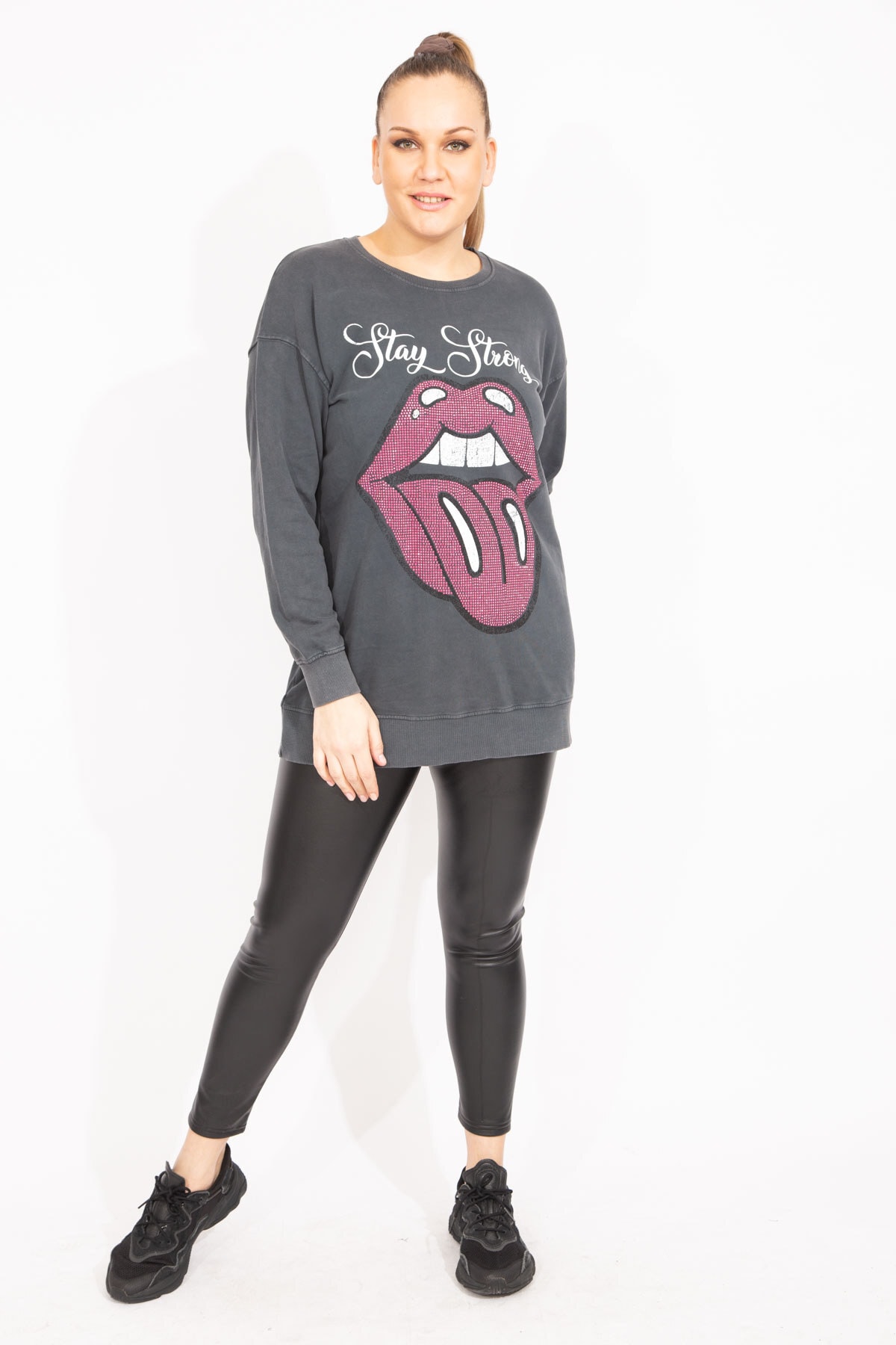 Levně Şans Women's Plus Size Smoked Stone Detailed Sweatshirt