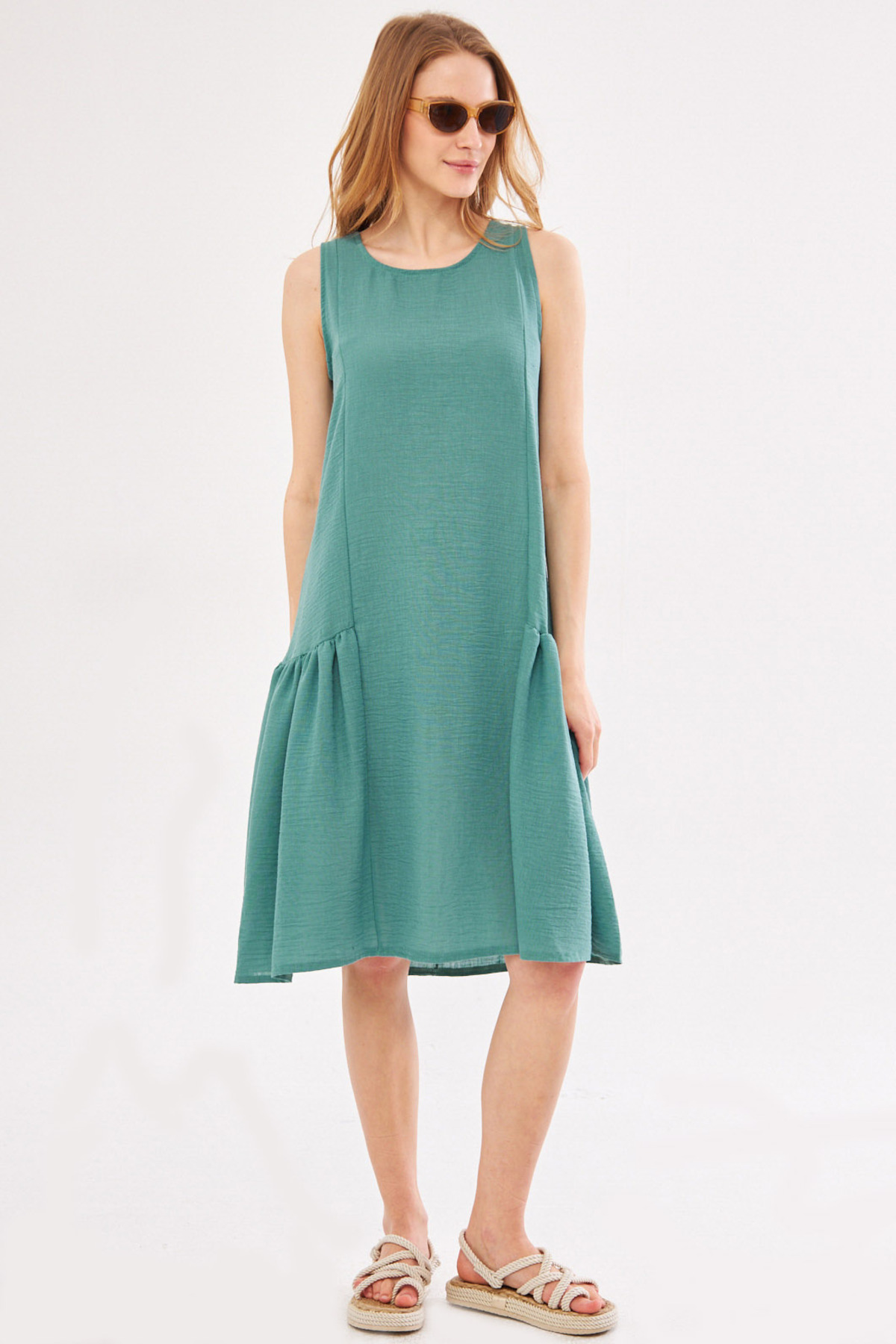 Levně armonika Women's Turquoise Decapped Dress Side Gathered Sleeveless Linen Look Midi Length