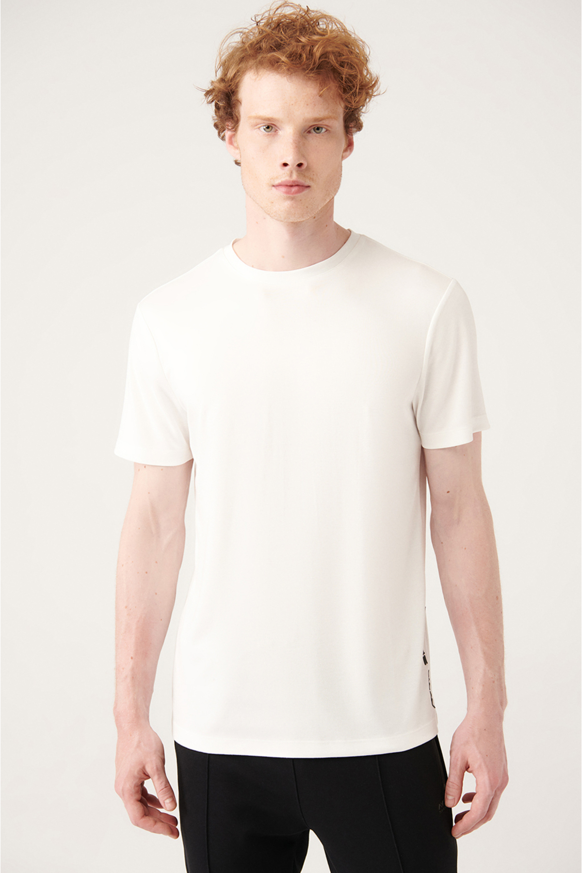 Avva Men's Ecru Crew Neck Printed Soft Touch Standard Fit Regular Cut T-shirt