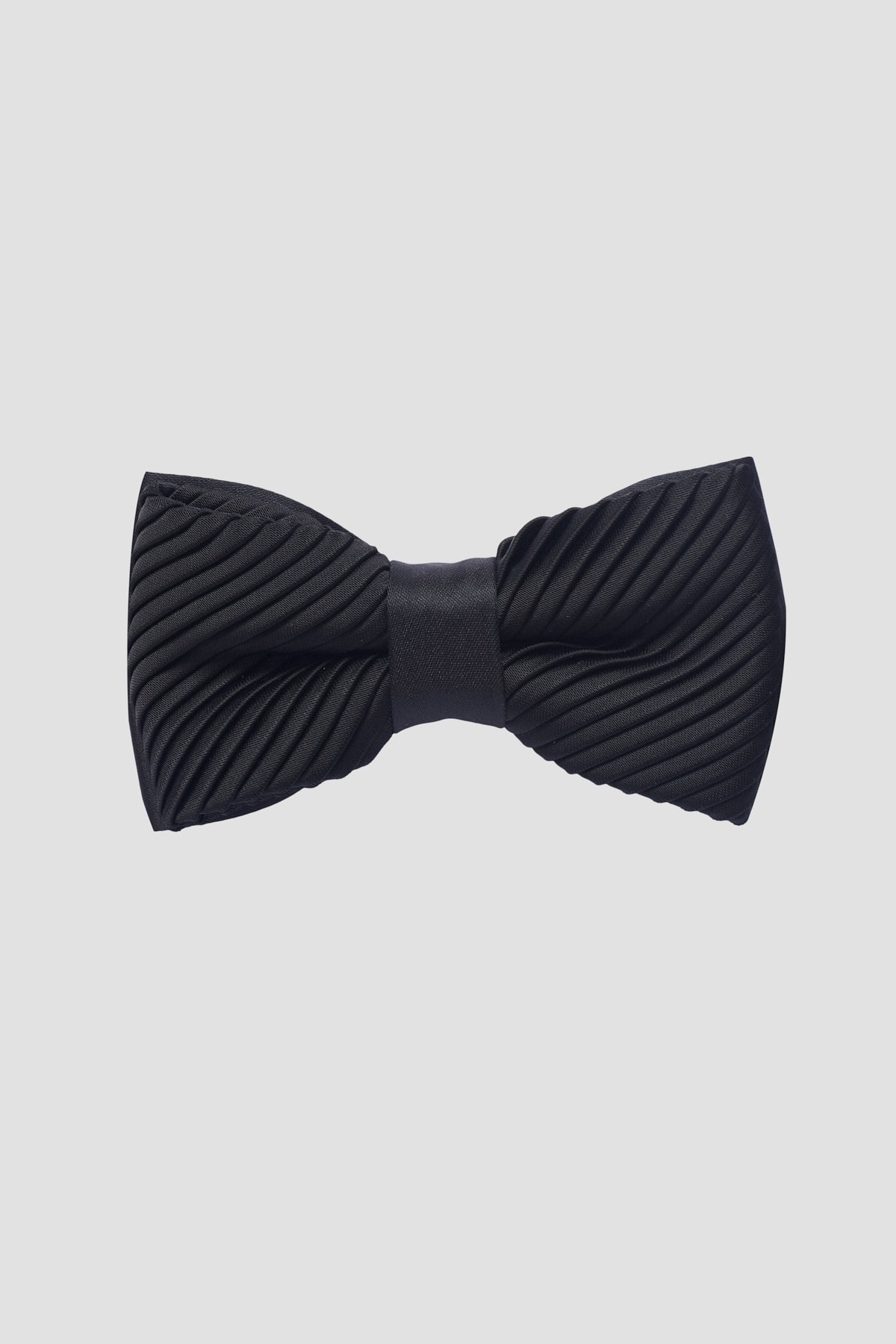ALTINYILDIZ CLASSICS Men's Black Pleated Bow Tie