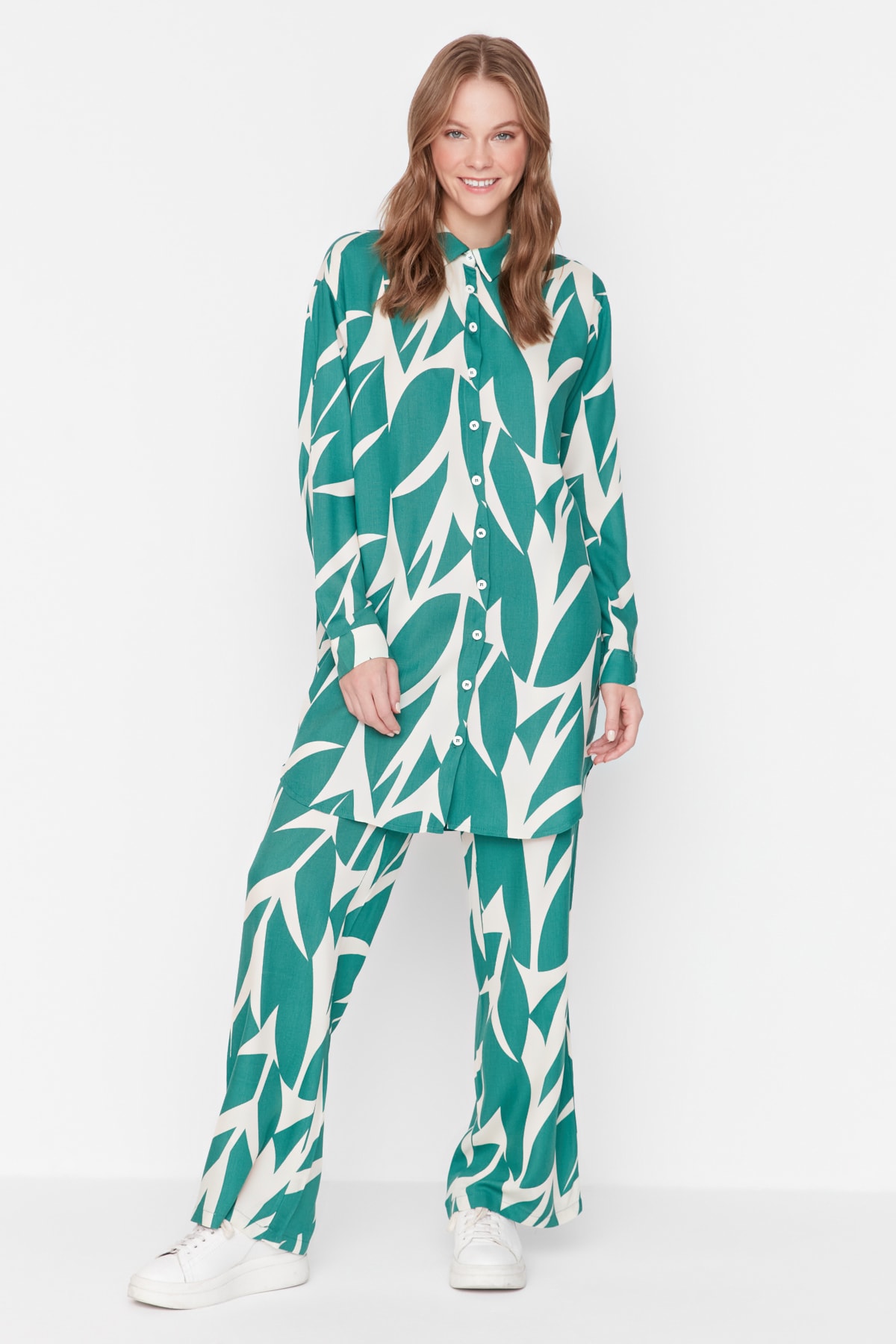Trendyol Green Patterned Shirt-Pants Woven Suit
