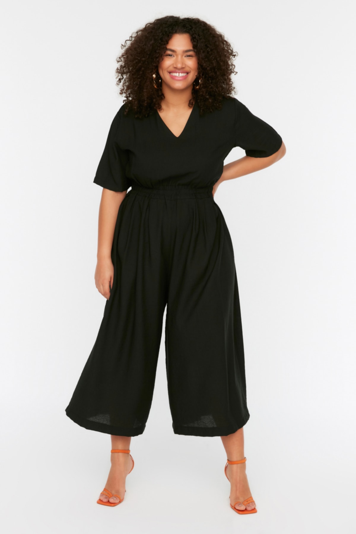 Levně Trendyol Curve Black Waist Detailed Jumpsuit