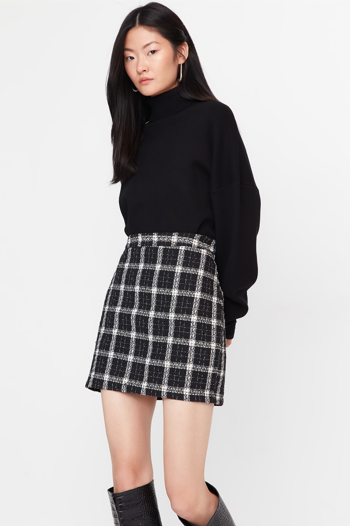 Trendyol Black Plaid Patterned Mini Woven Skirt