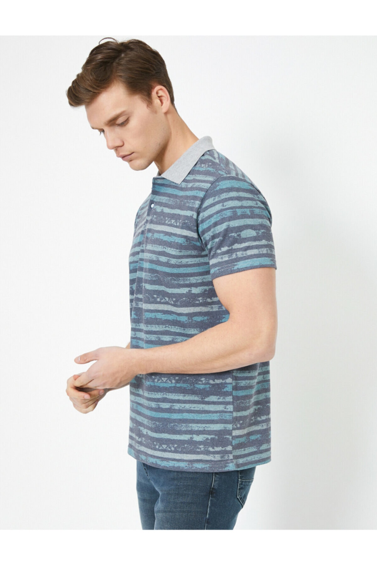 Levně Koton Men's Polo Neck Short Sleeve Striped T-Shirt