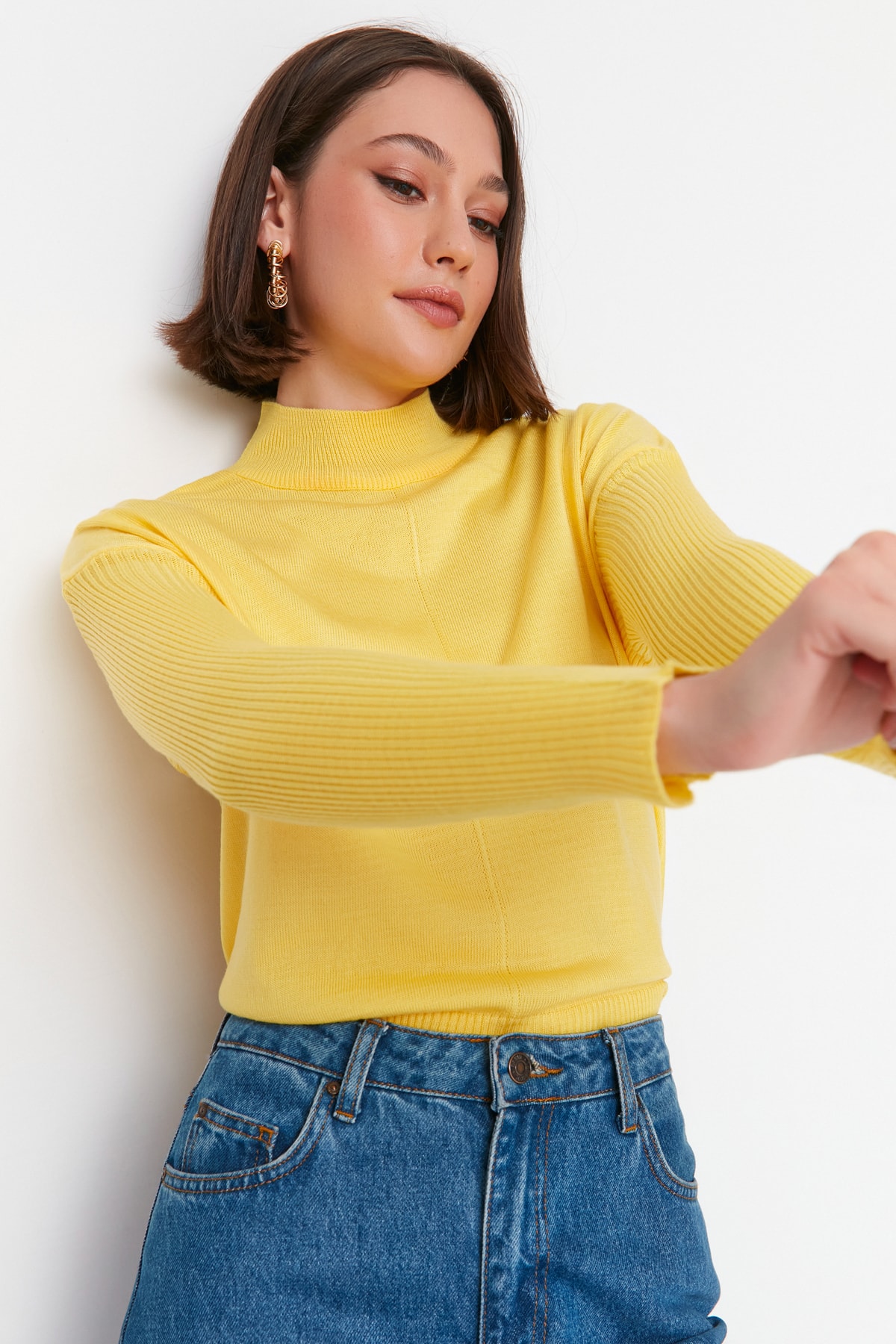 Trendyol Yellow Stand-Up Collar Knitwear Sweater