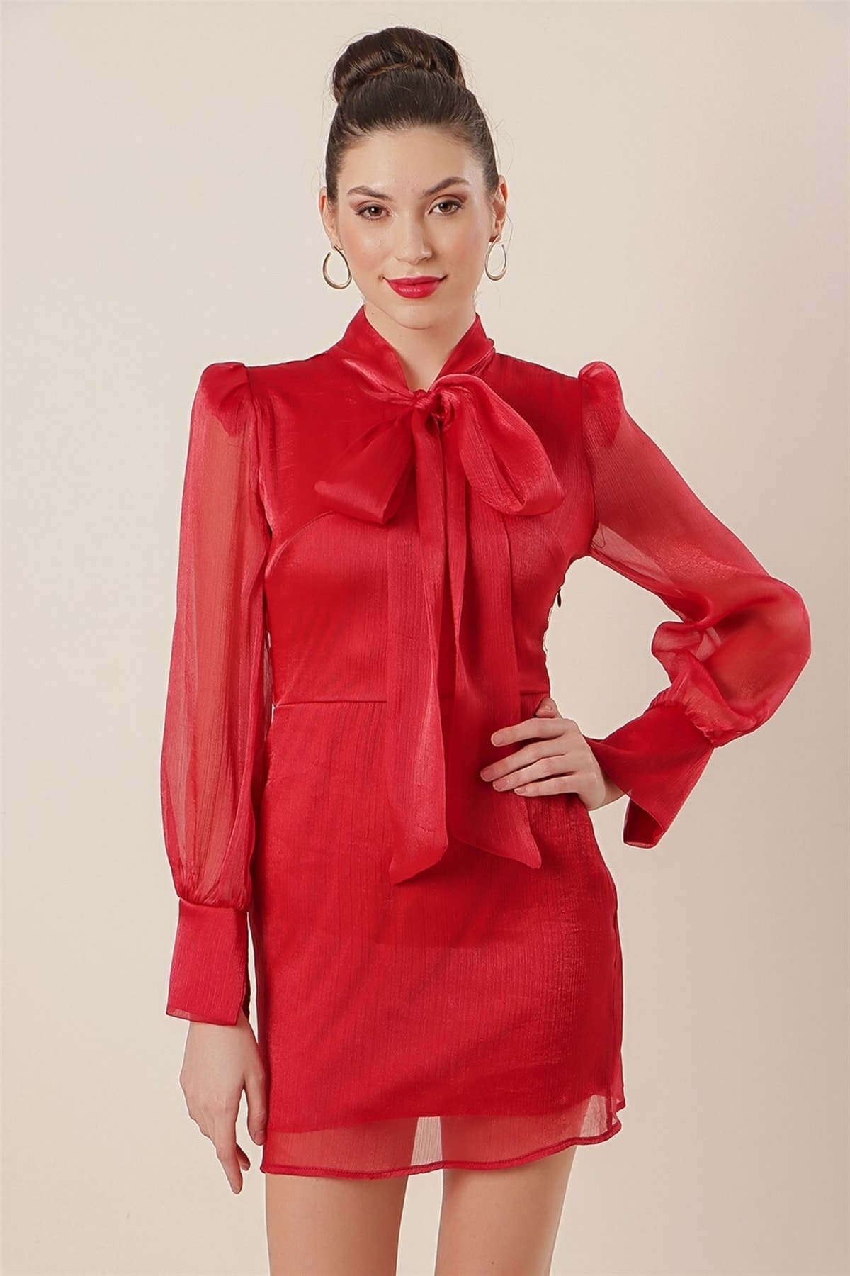 Levně By Saygı límec kravata lemované organzové šaty červené