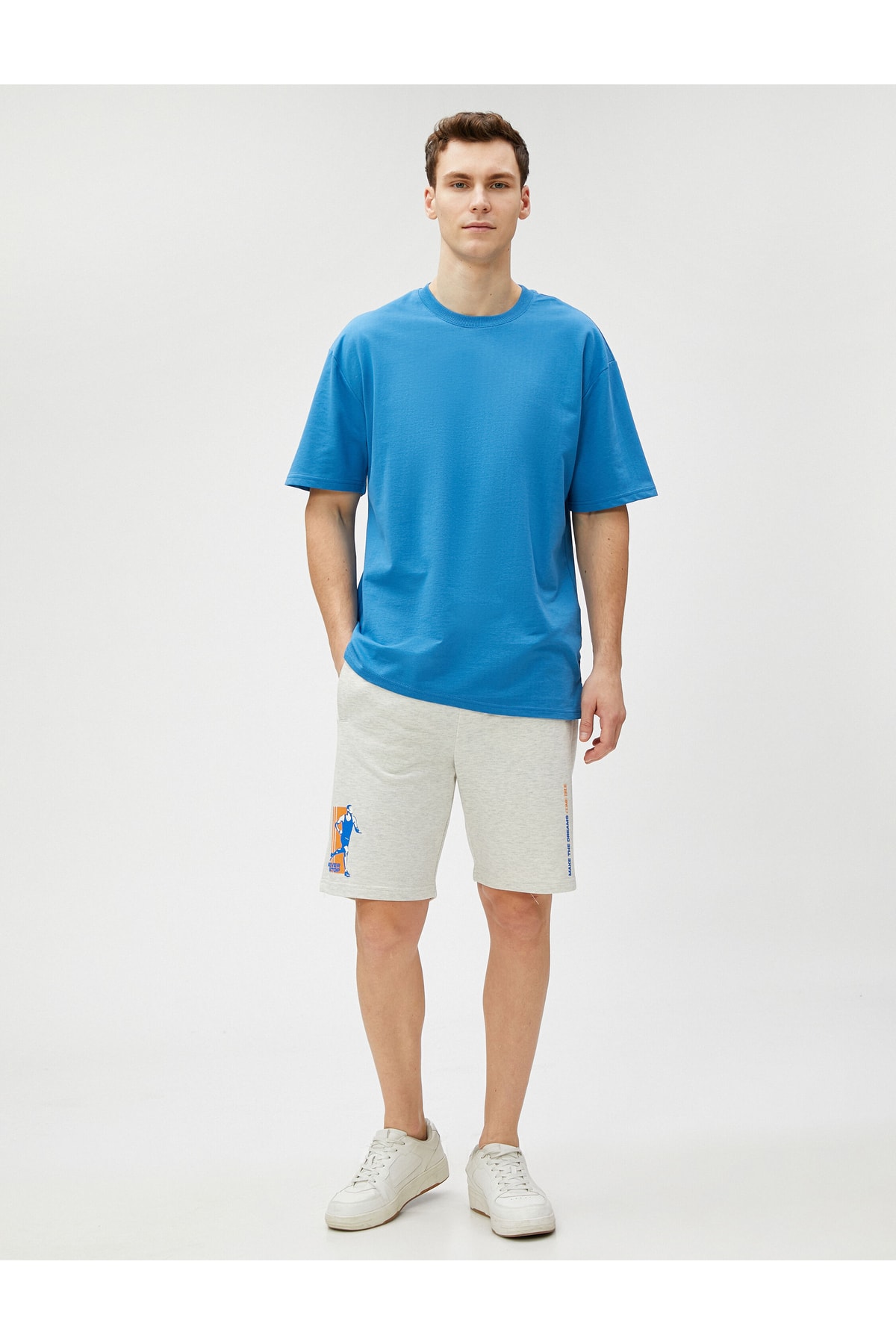 Levně Koton Basketball Printed Shorts with Lace-Up Waist, Slim Fit with Pockets.