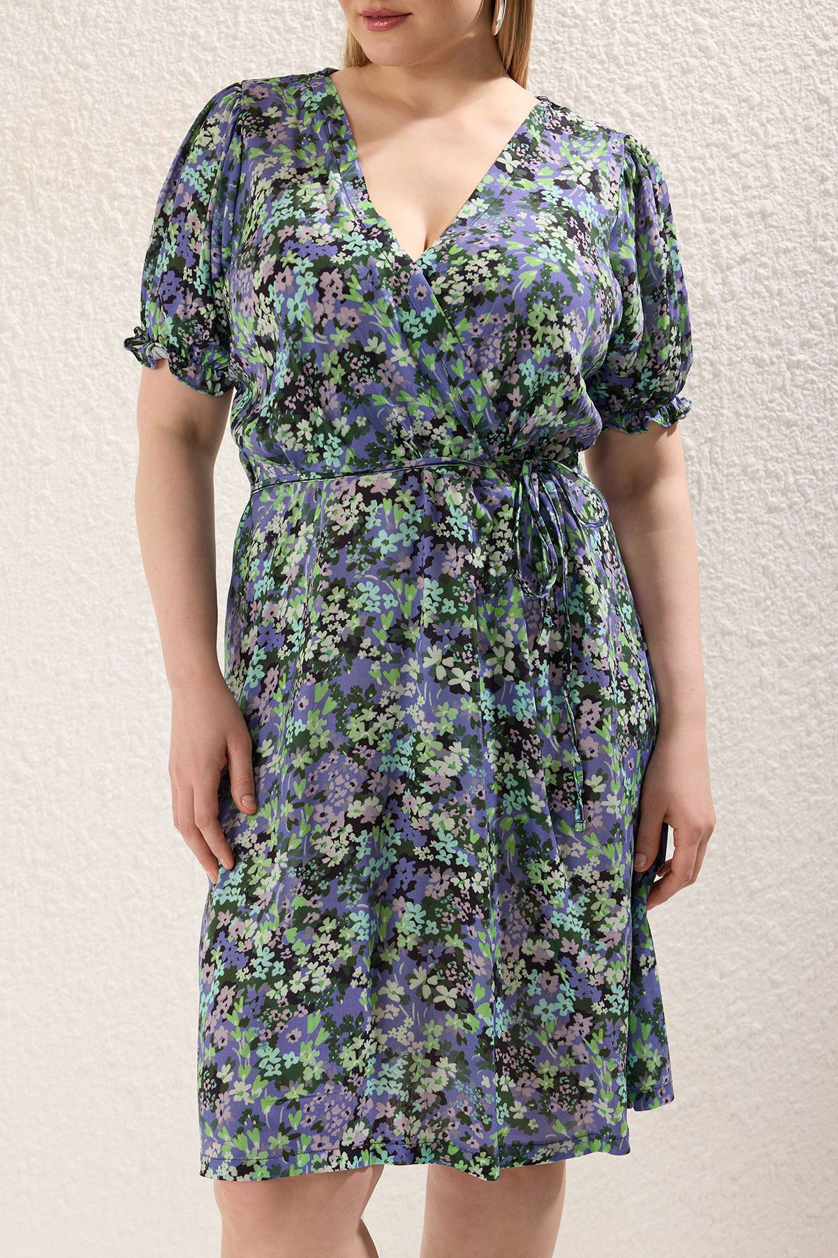 Trendyol Curve Blue A-Cut/Bell Floral Woven Dress