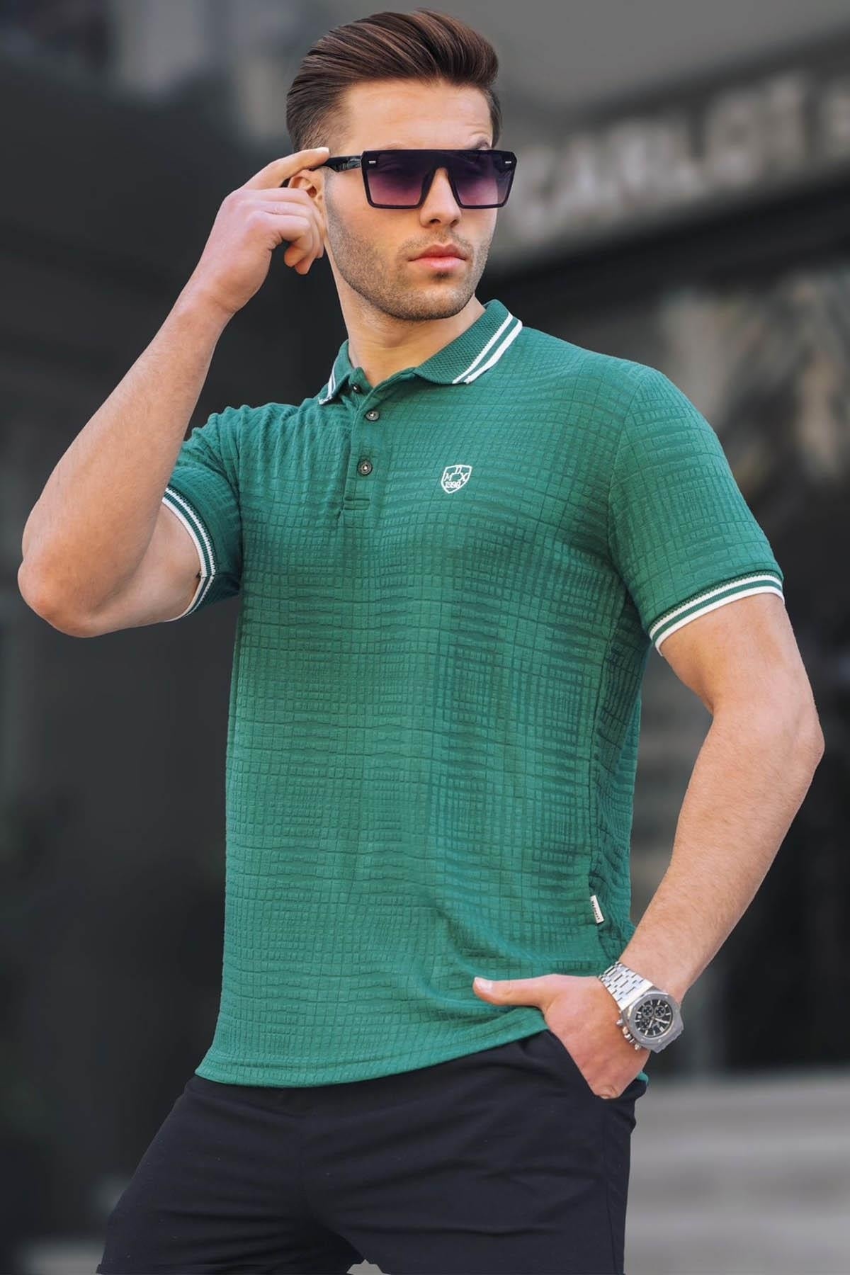 Levně Madmext Dark Green Basic Regular Fit Men's Polo Neck T-Shirt 6100