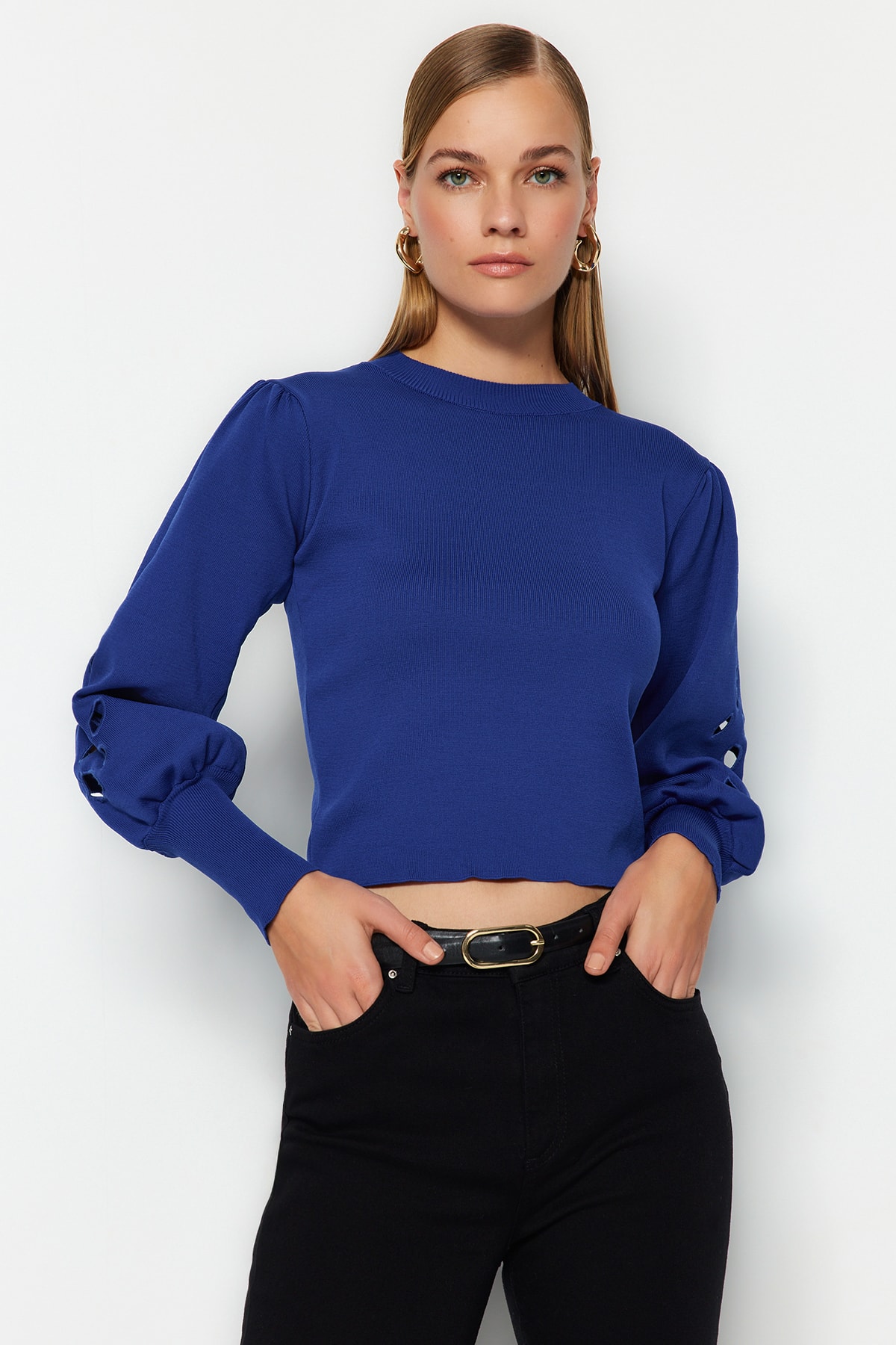 Trendyol Saks Window/Cut Out Stand Up Knitwear Sweater