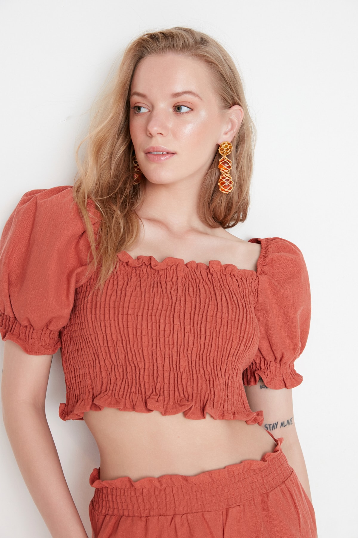 Trendyol Cinnamon Petite Gipe Blouse