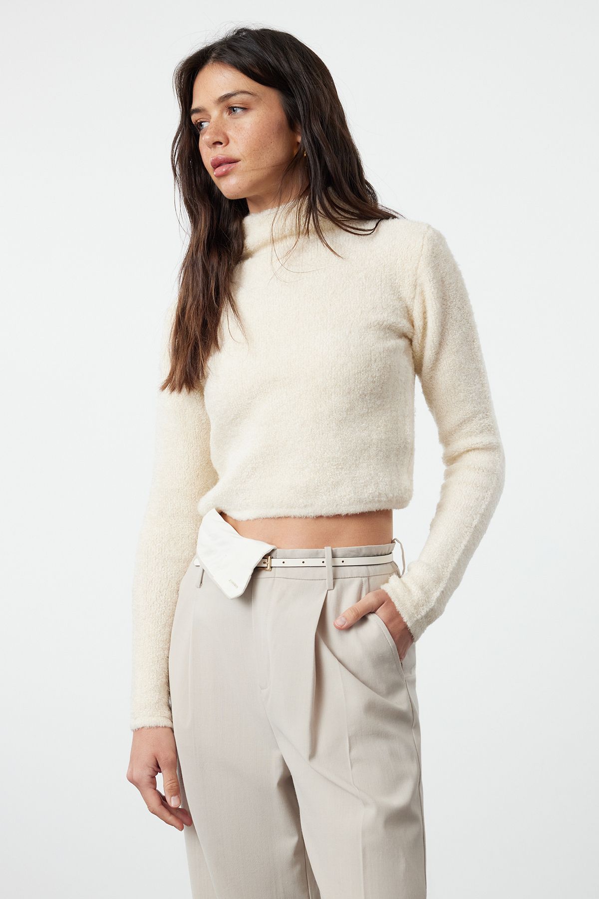 Trendyol Ecru Crop Stand Collar Boucle Knitwear Sweater