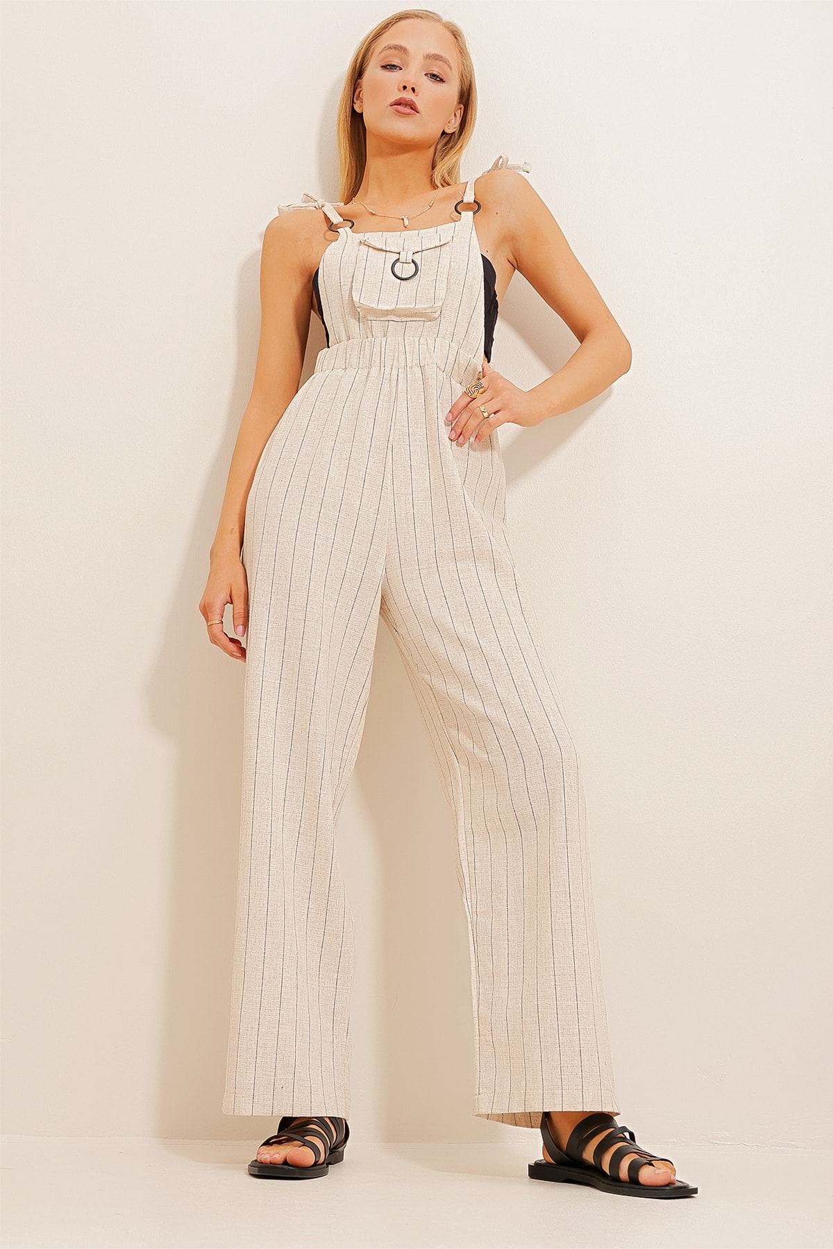Trend Alaçatı Stili Women's Vanilla Strap Striped Linen Overalls with Pockets