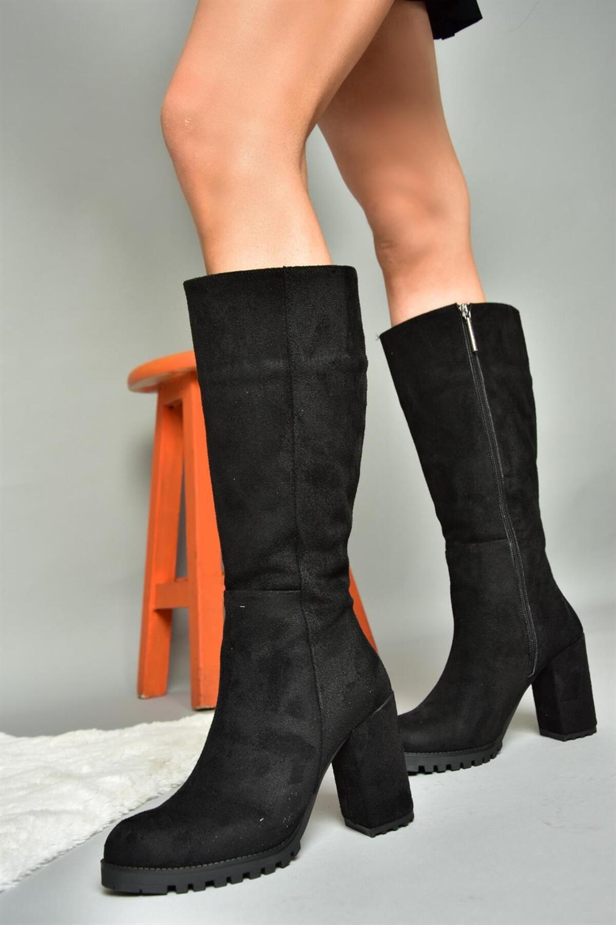 Levně Fox Shoes R518911402 Women's Black Suede Thick Heeled Boots