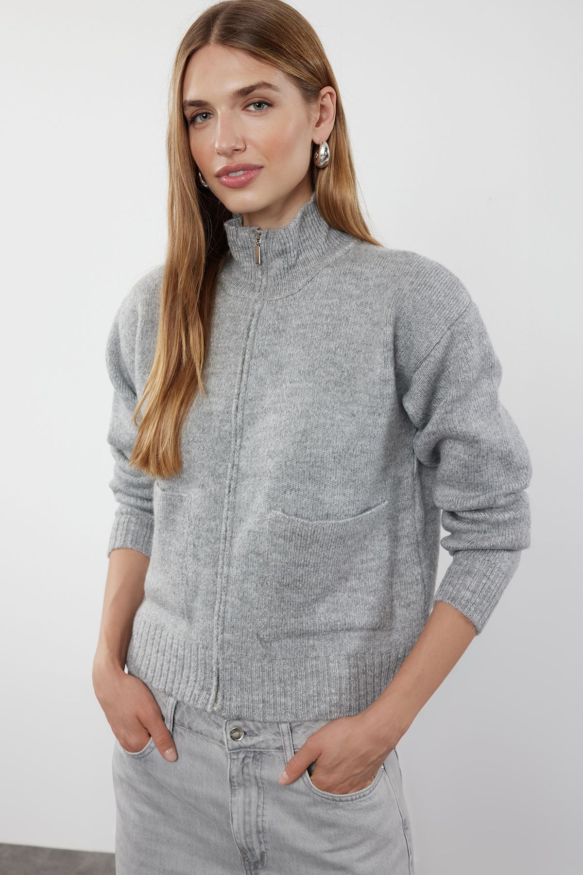Trendyol Gray Soft Textured Zippered Knitwear Cardigan