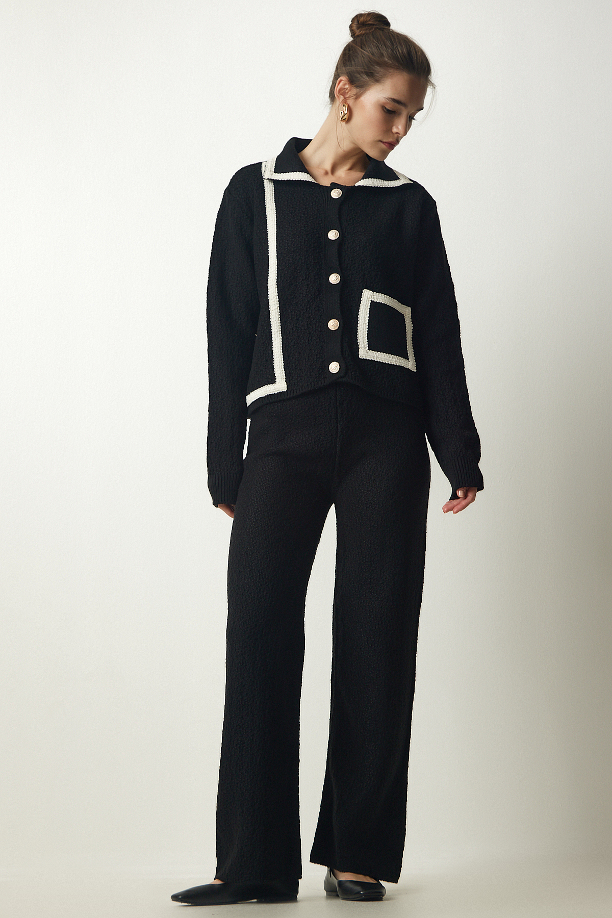 Happiness İstanbul Women's Black Stripe Detailed Knitwear Jacket Pants Suit