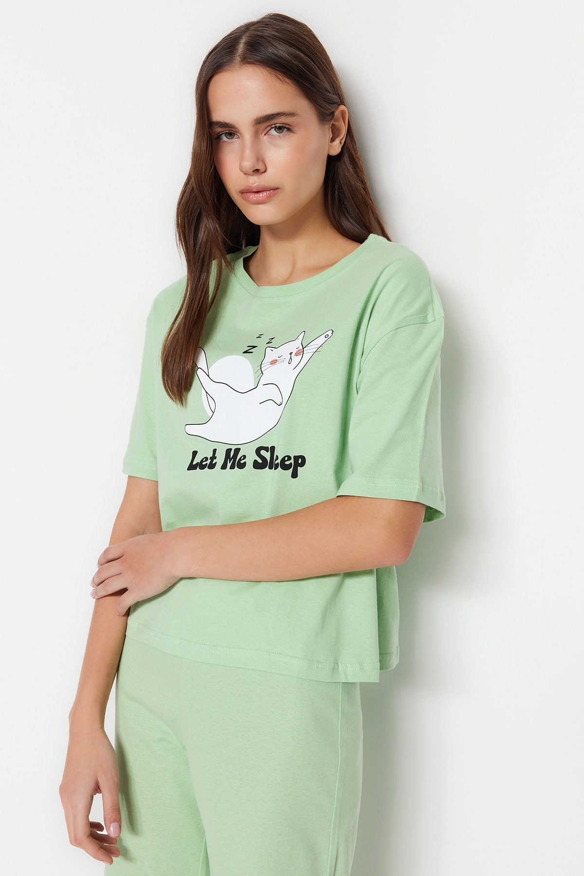 Levně Trendyol Light Green 100% Cotton Animal Printed T-shirt-Pants Knitted Pajamas Set