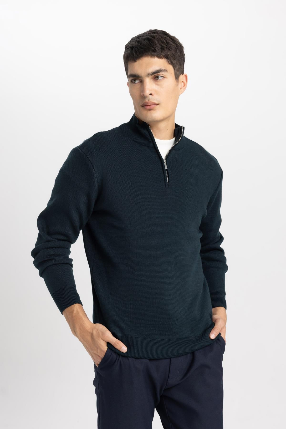 DEFACTO Standard Fit High Neck Zippered Sweater