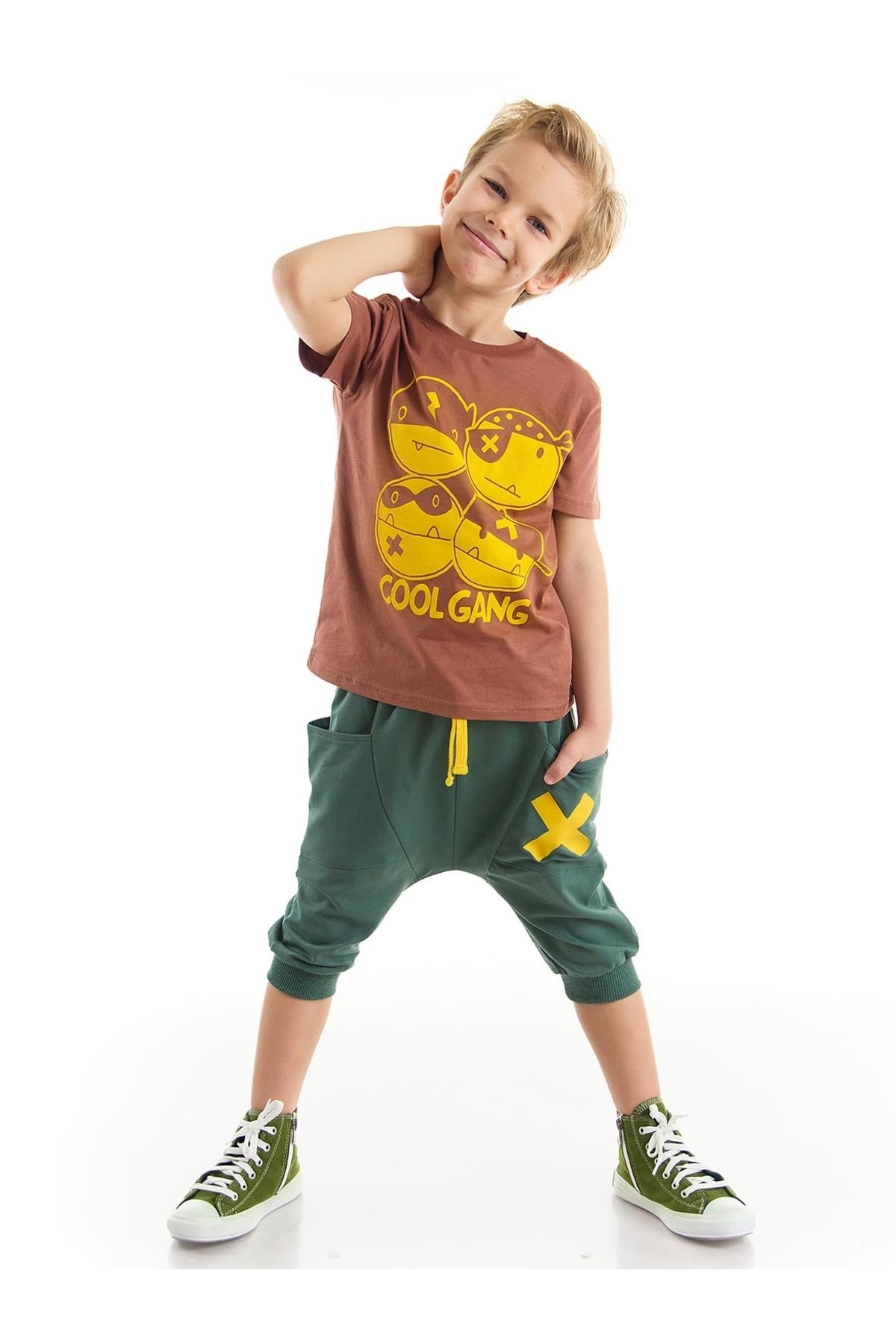 Levně Denokids Cool Gang Boy's T-shirt Capri Shorts Set