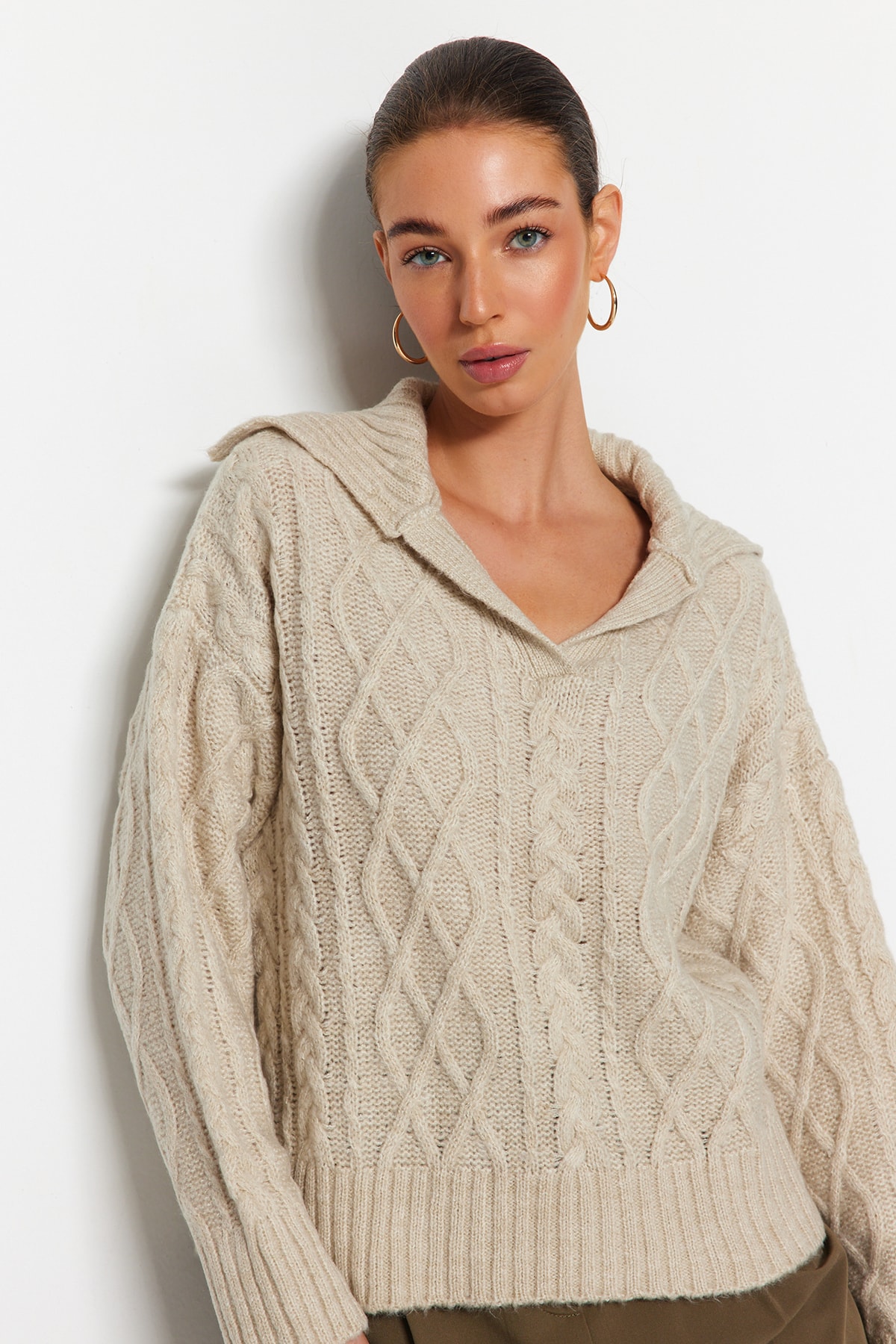 Trendyol Soft Textured Ecru Thick Knitted Detailed Knitwear Sweater