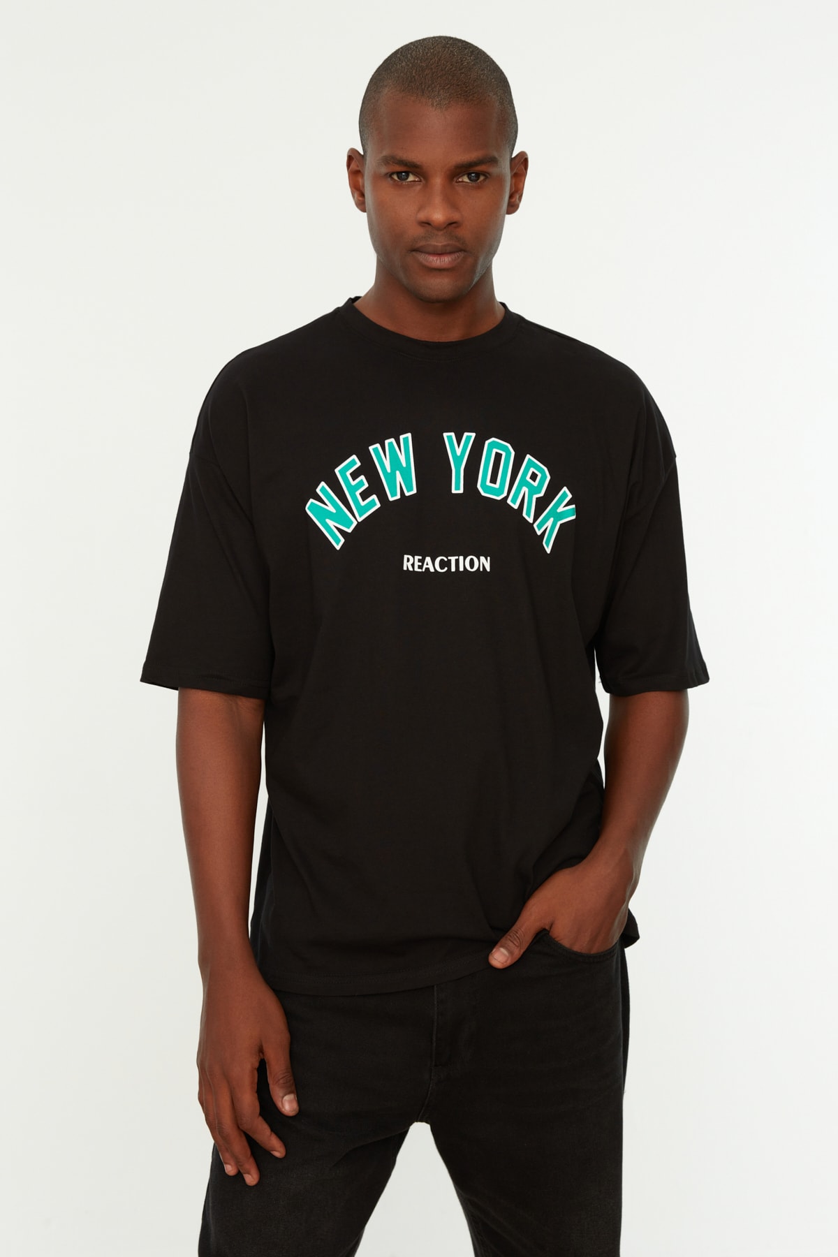 Trendyol T-Shirt - Black - Oversize