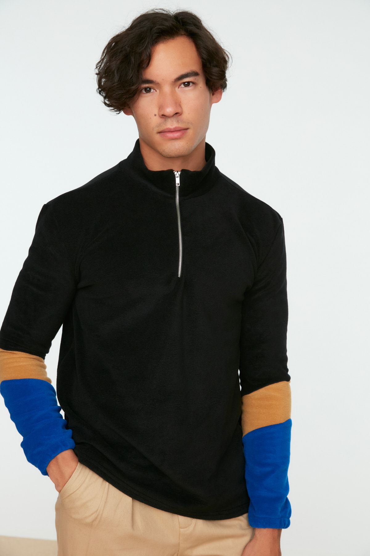 Trendyol Sweatshirt - Black - Regular fit