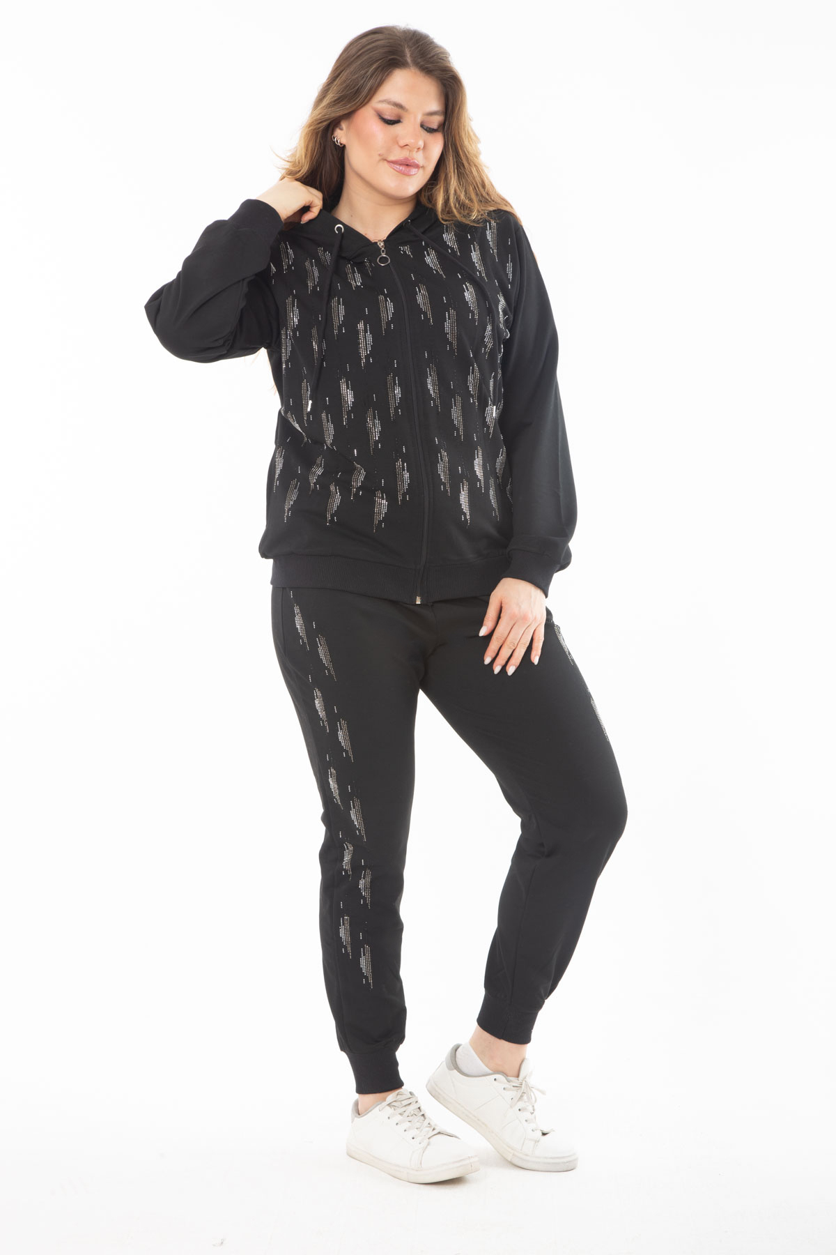 Levně Şans Women's Plus Size Black Stone Detailed Front Zipper Hooded Sweatshirt Trousers Double Suit