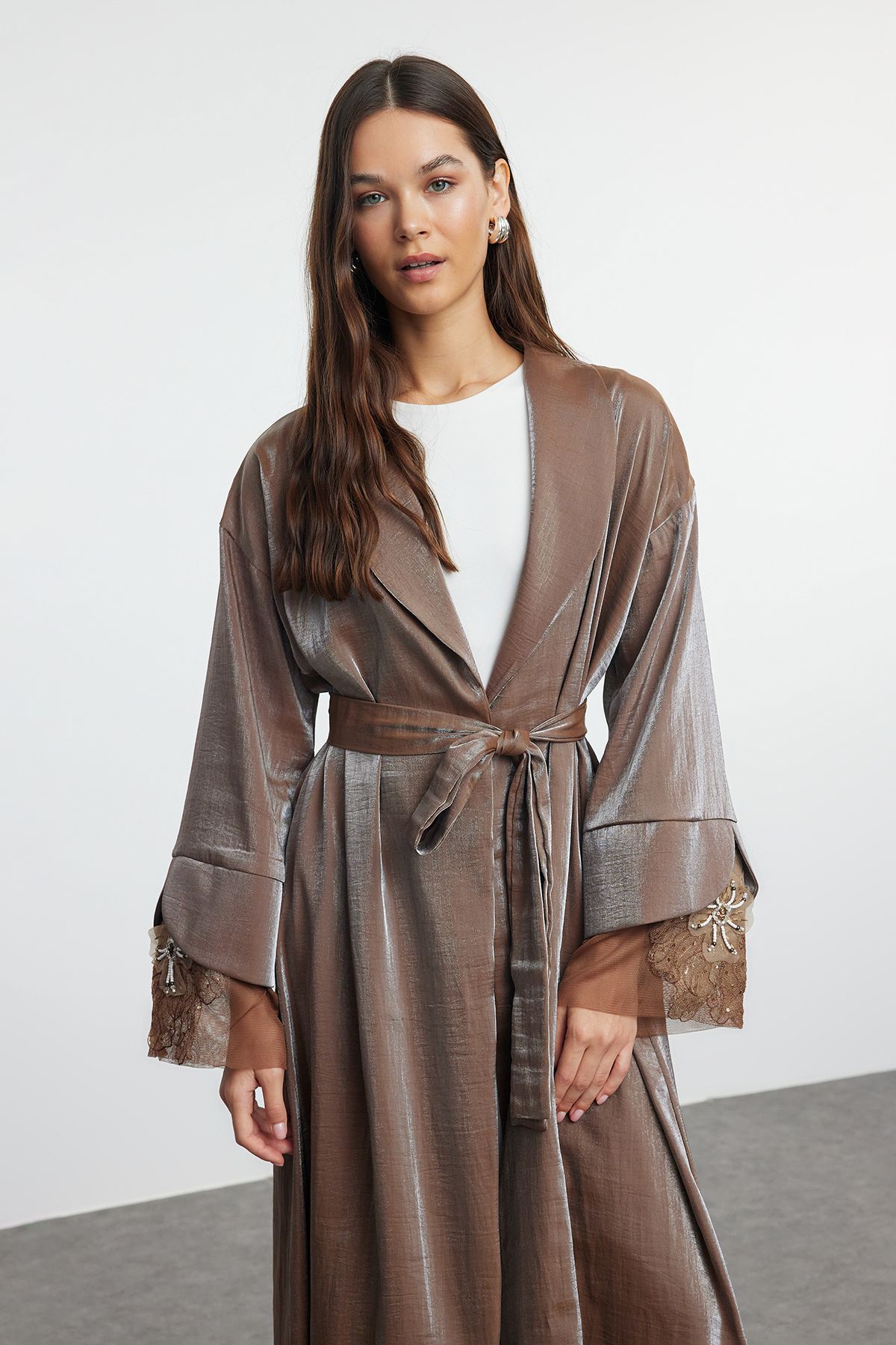 Trendyol Mink Cuff Rose Accessory Detailed Woven Cape & Abaya