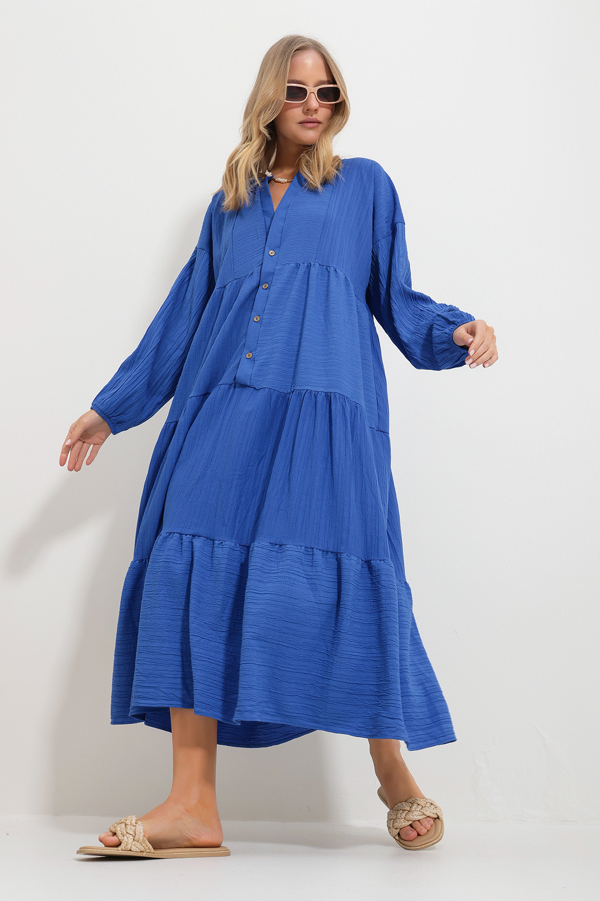 Levně Trend Alaçatı Stili Women's Saxe Blue Maxi Length Dress