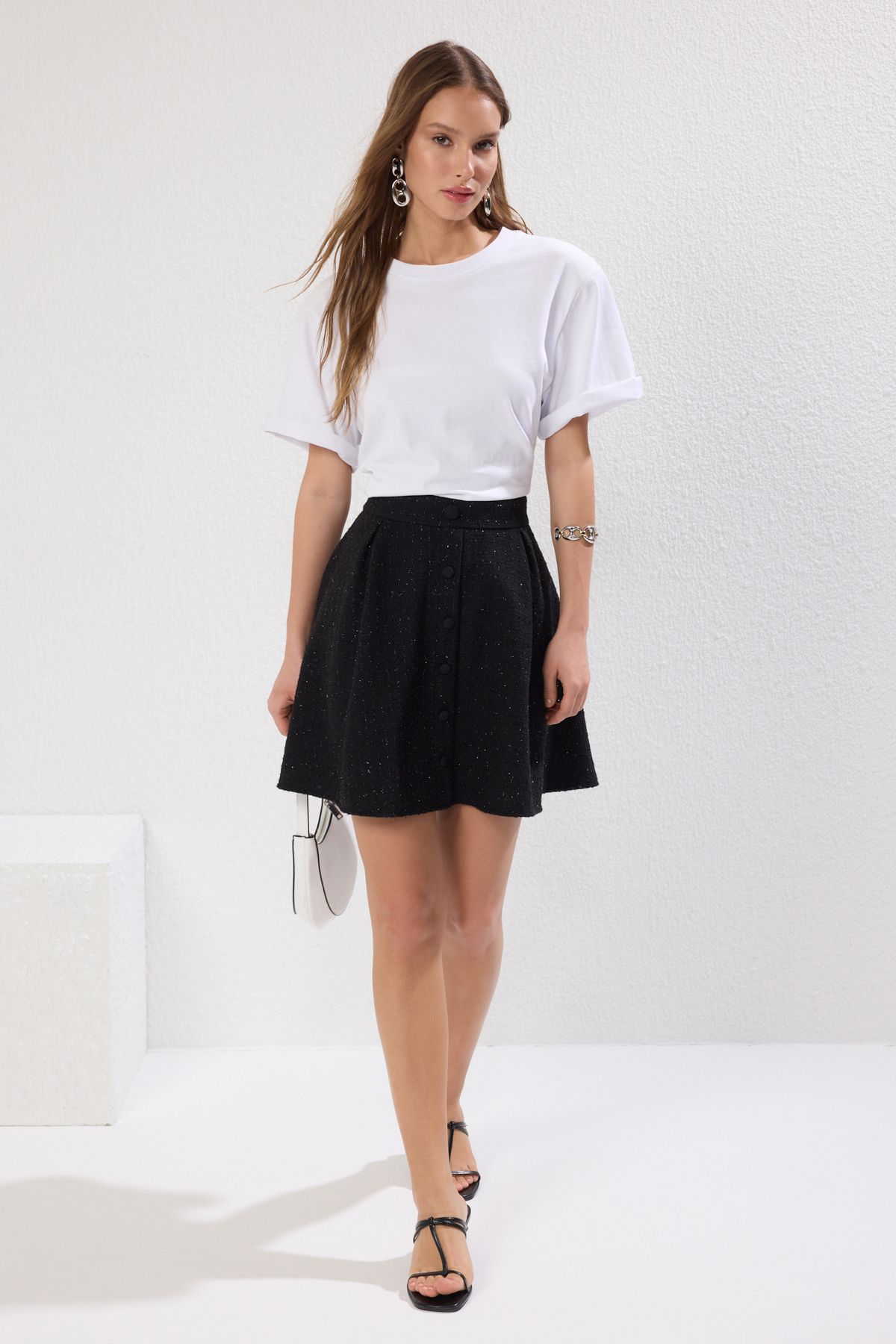 Trendyol Black Pocket Detailed Front Buttoned Flared Tweed Fabric Mini Length Woven Skirt