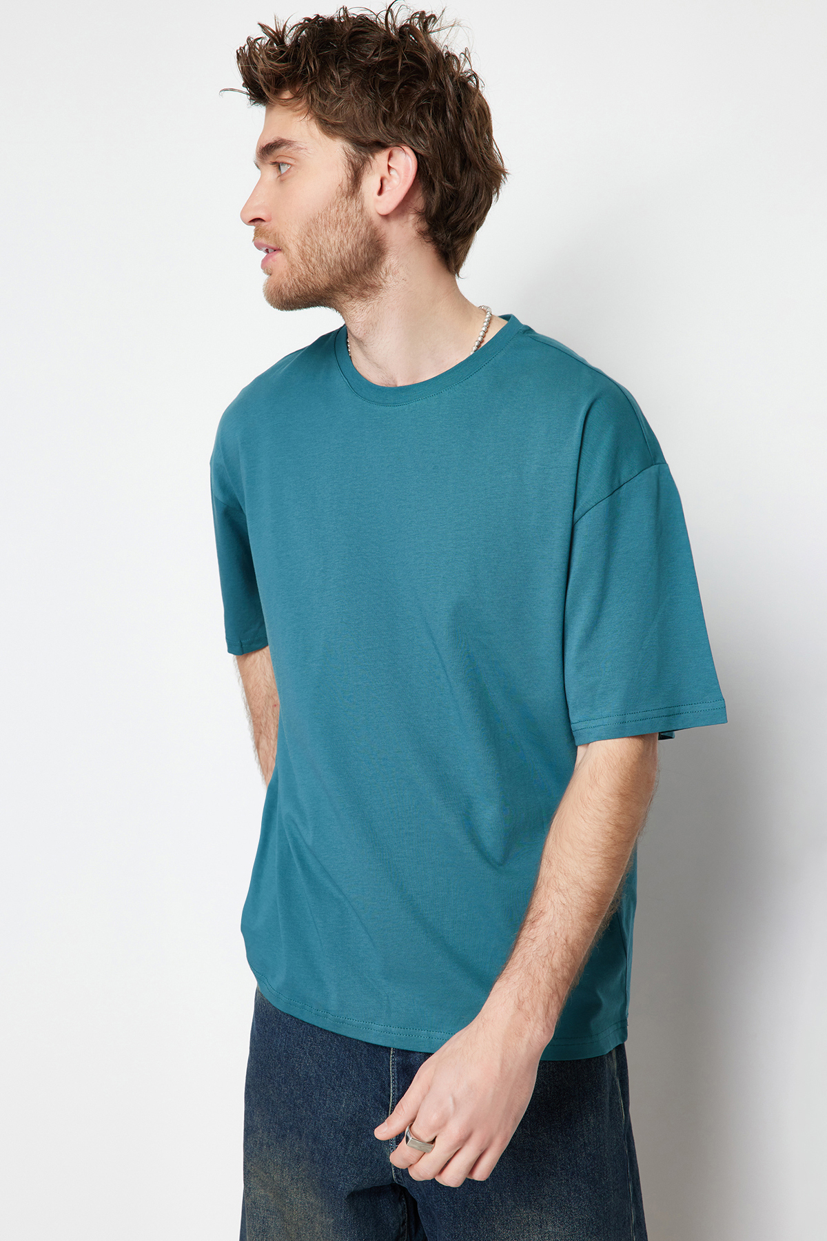 Levně Trendyol Emerald Green Oversize/Wide Cut Basic 100% Cotton T-Shirt