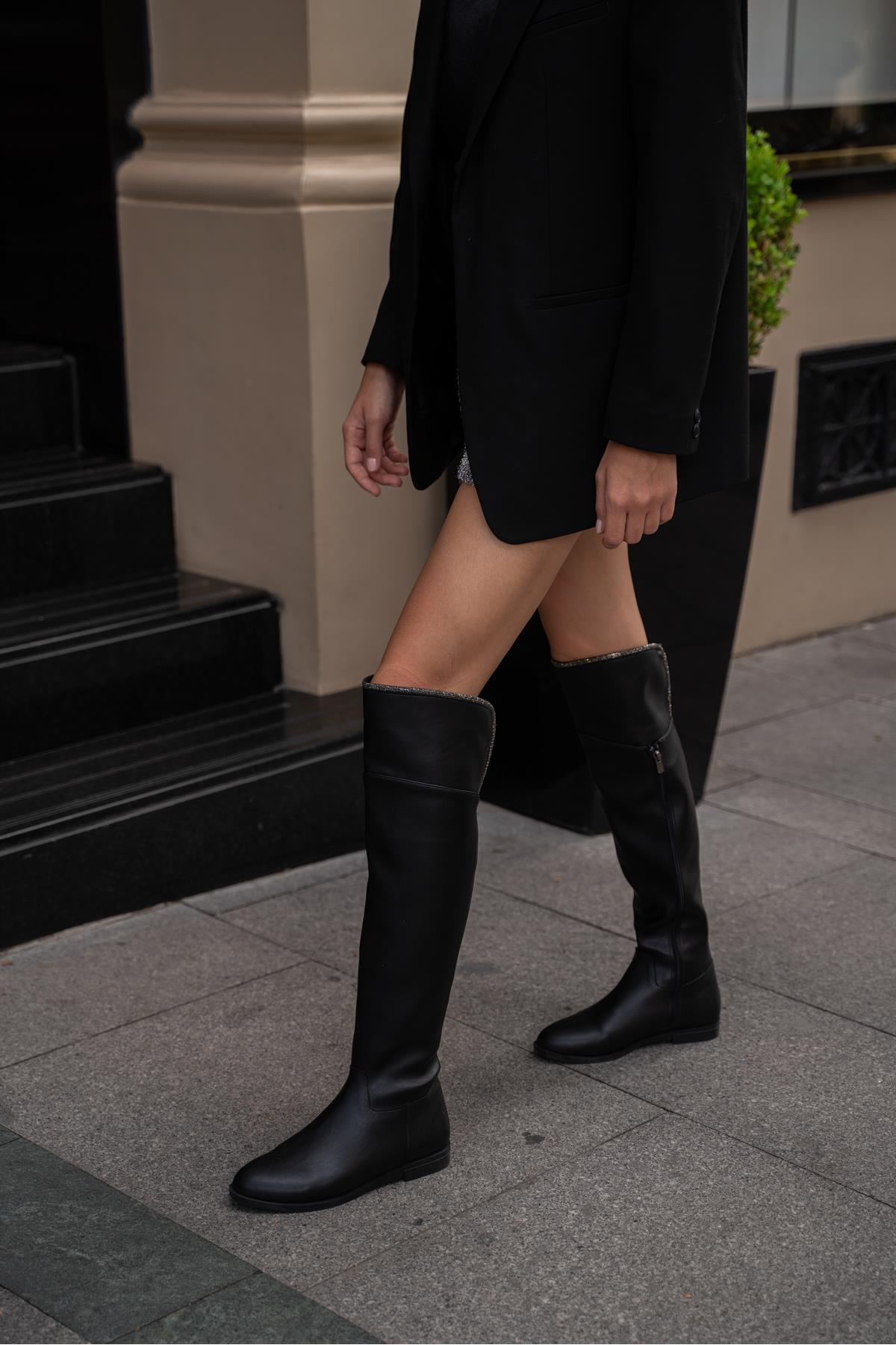 Levně Madamra Black Women's Stone Detailed Long Leather Women's Boots.