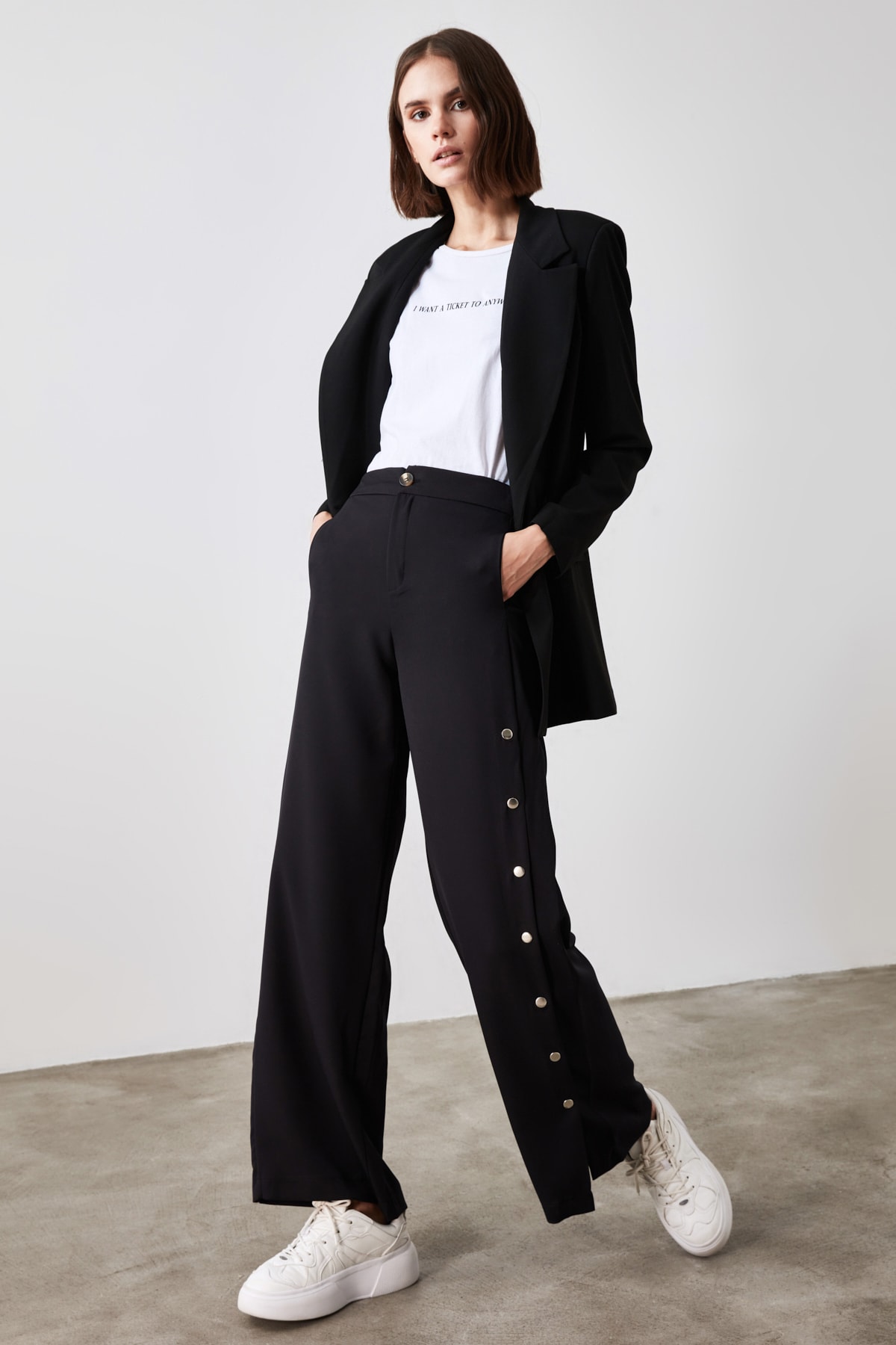 Pantaloni dama, Trendyol