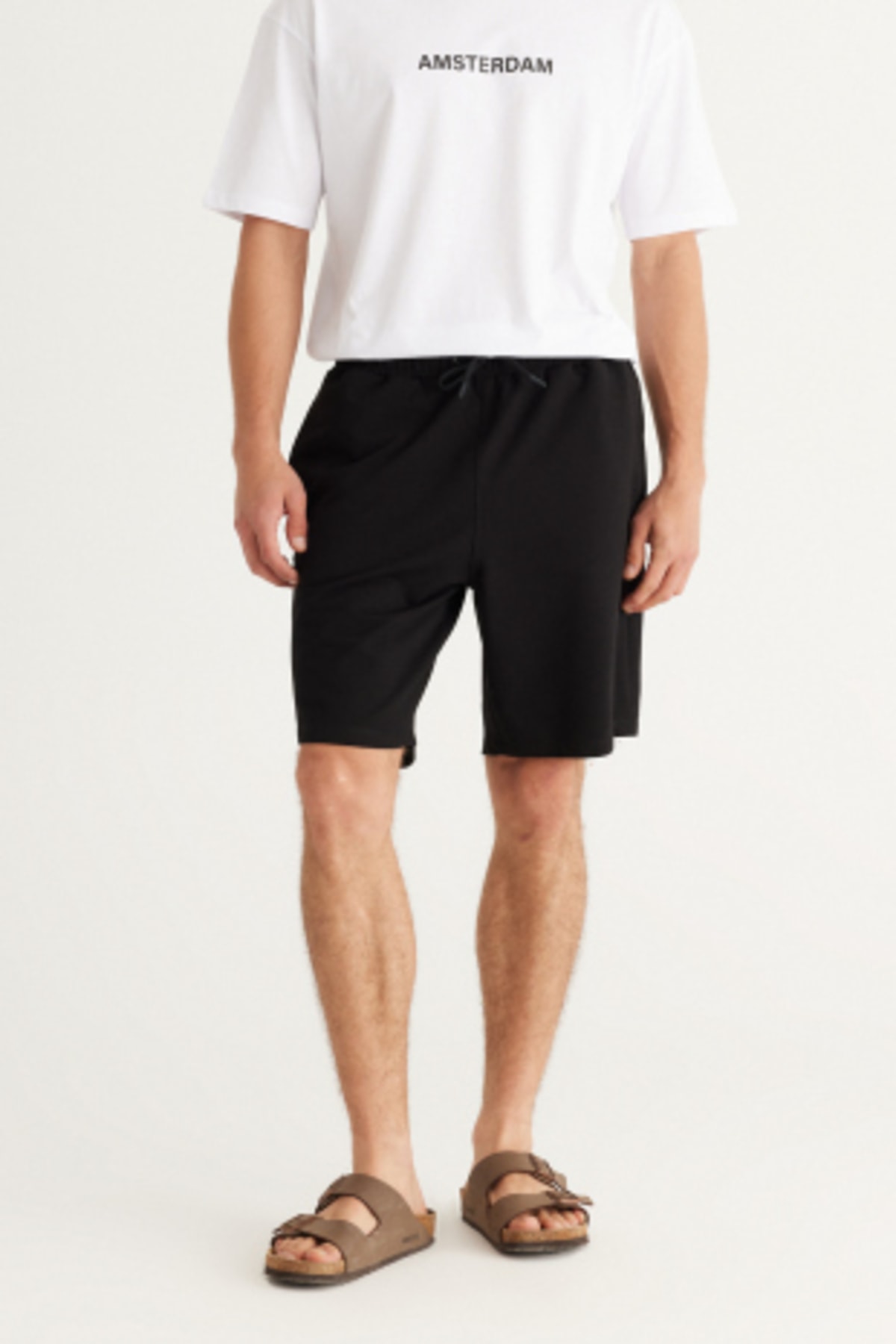 Levně AC&Co / Altınyıldız Classics Men's Black Standard Fit Normal Cut Cotton Flexible Knitted Shorts.