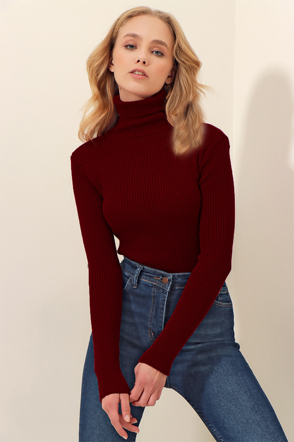 Trend Alaçatı Stili Women's Cinnamon Turtleneck Corduroy Knitwear Sweater