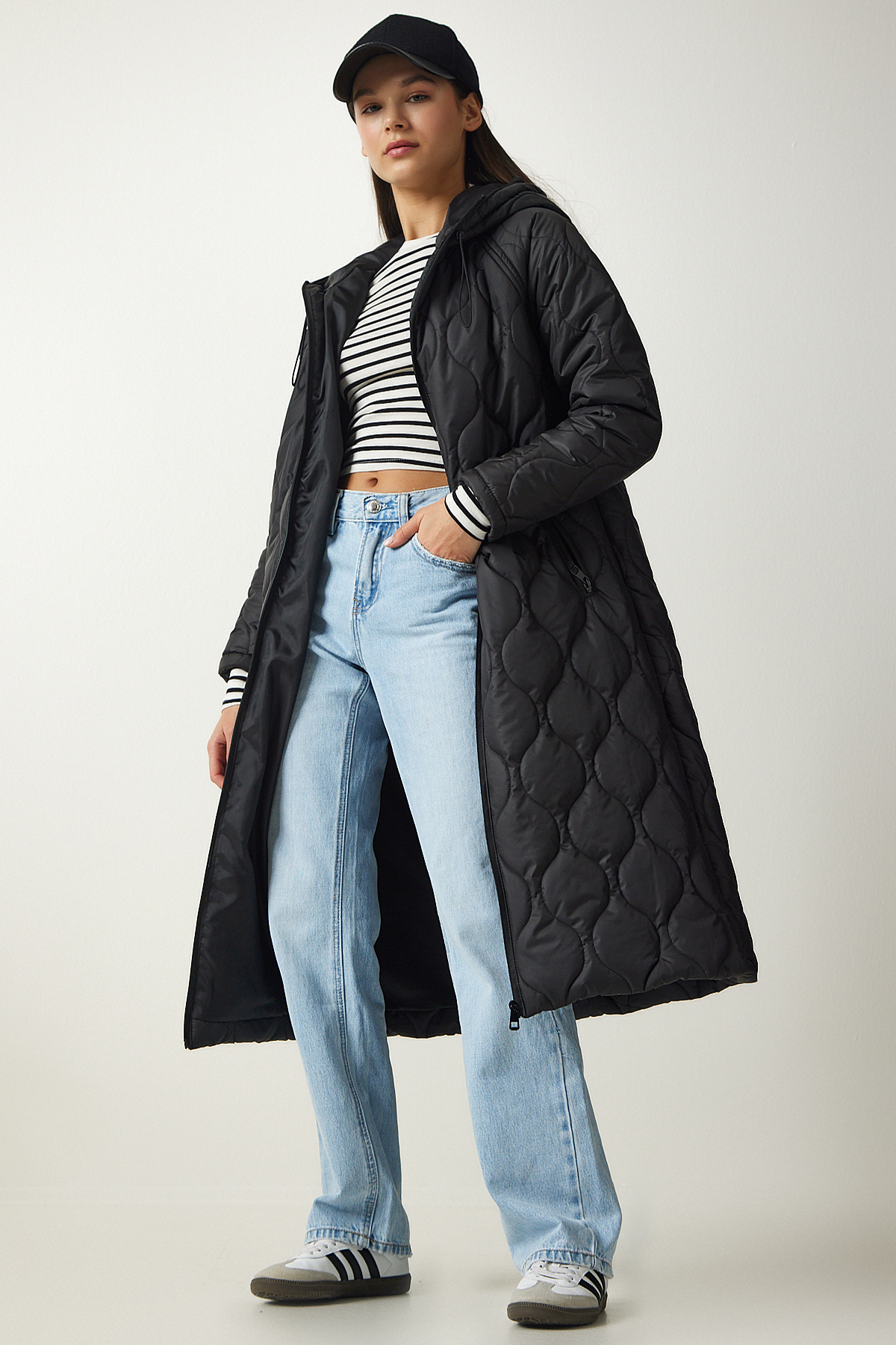 Happiness İstanbul Women's Black Hooded Pocket Quilted Coat