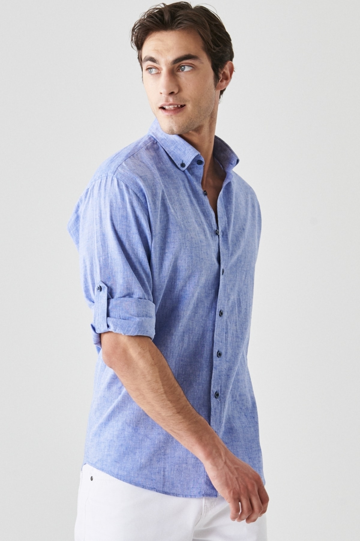 AC&Co / Altınyıldız Classics Men's Saxe Blue Comfort Fit Relaxed Cut Buttoned Collar Casual Linen Shirt