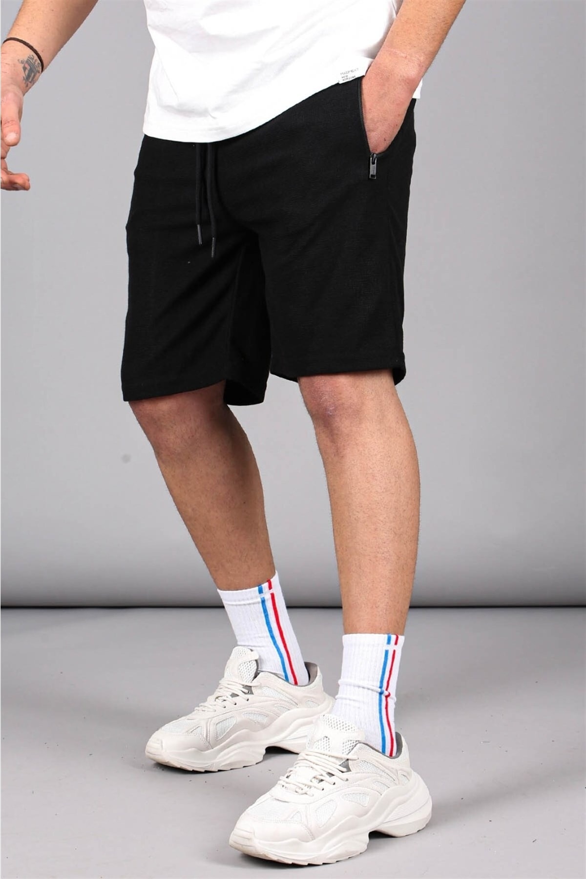 Madmext Black Regular Fit Basic Men's Shorts 5464