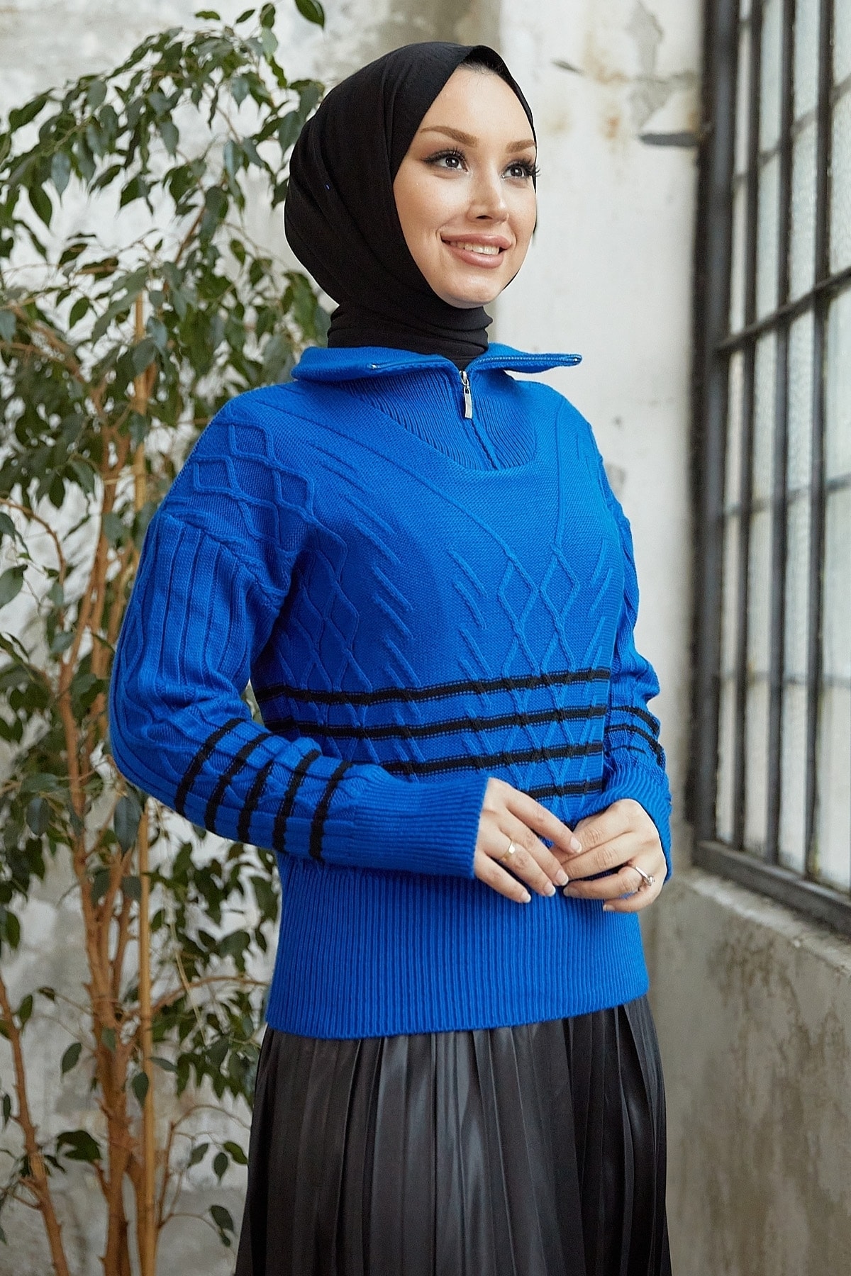 InStyle Sova Turtleneck Zipper Striped Knitwear Sweater - Saxe Blue
