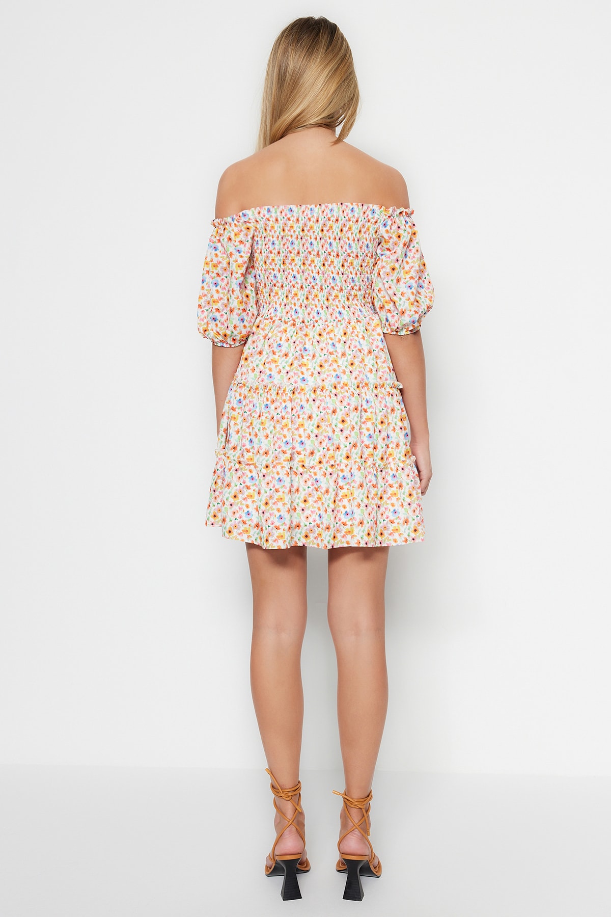 Trendyol multicolore Carmen Guler Rochie