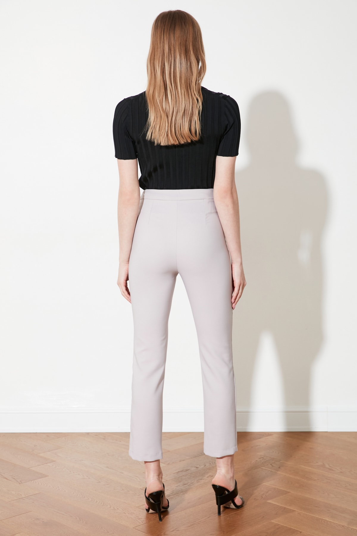 Pantaloni dama, Trendyol Cigarette