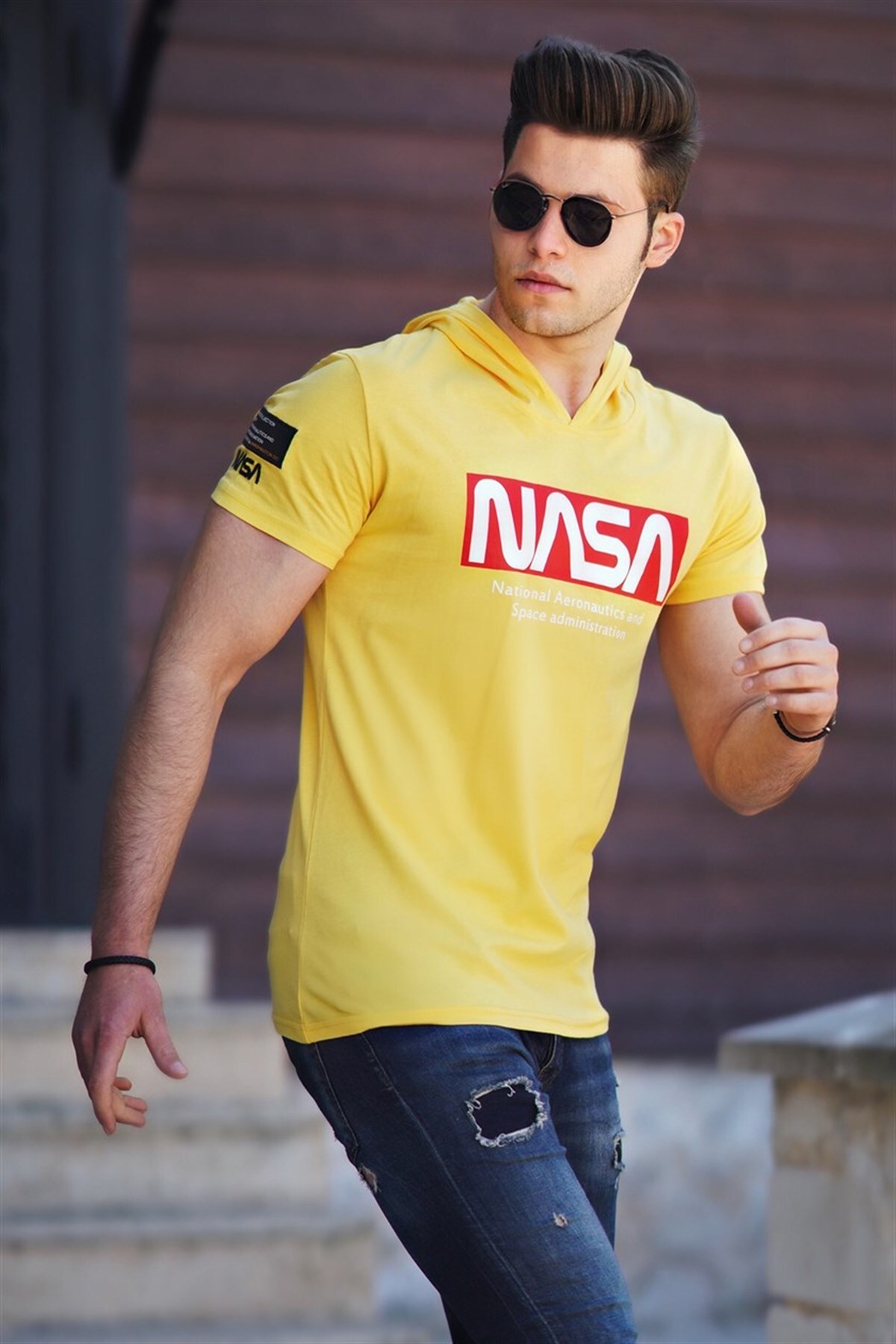 Levně Madmext Printed Men's Yellow Hooded T-Shirt 4629